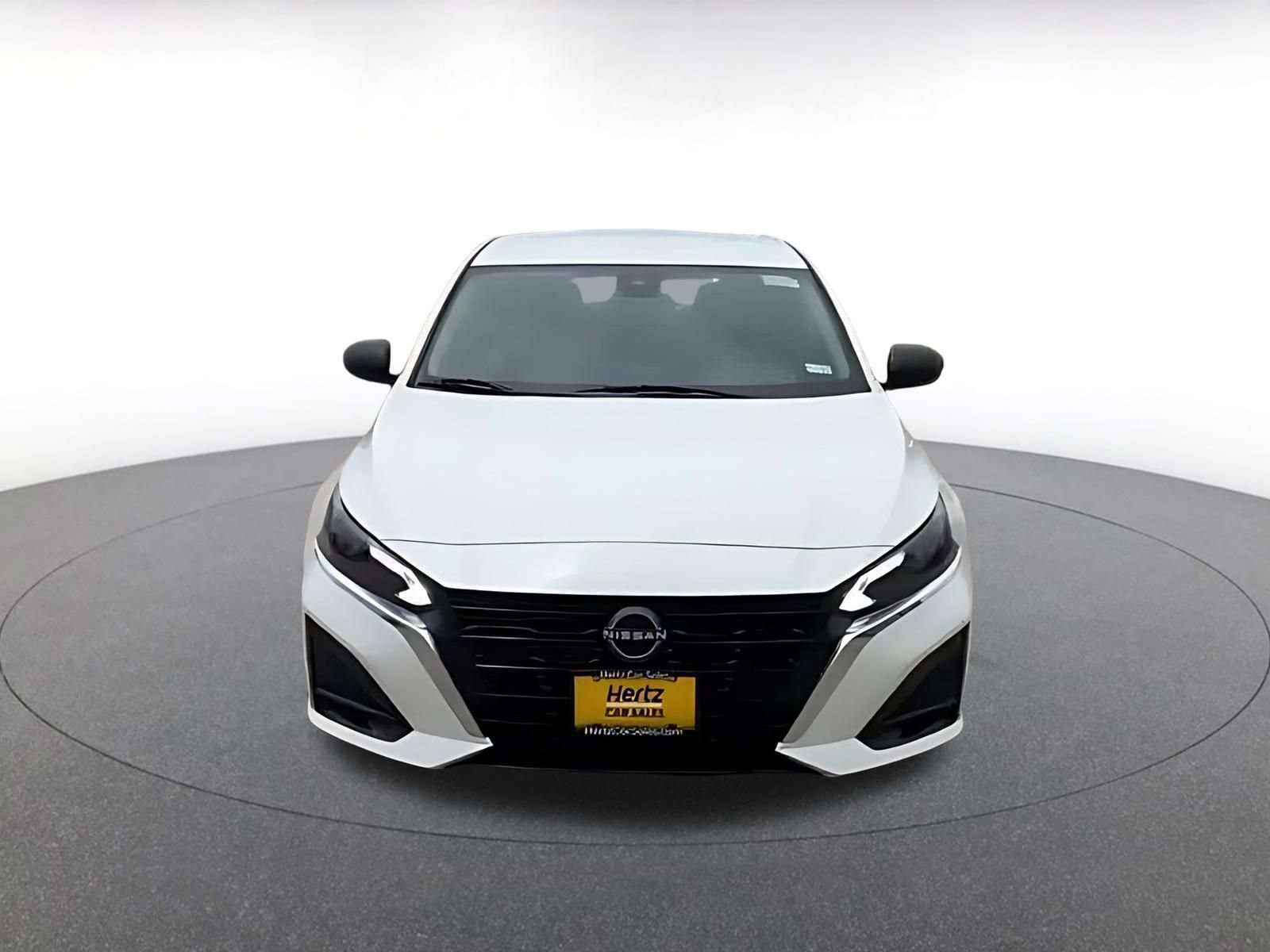 Thumbnail: 2025 Nissan Altima - 4