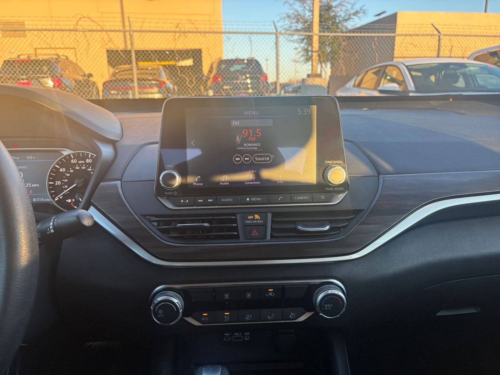 Thumbnail: 2023 Nissan Altima - 17