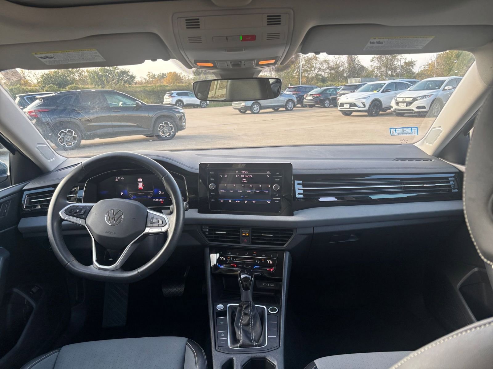 Thumbnail: 2025 Volkswagen Jetta - 32