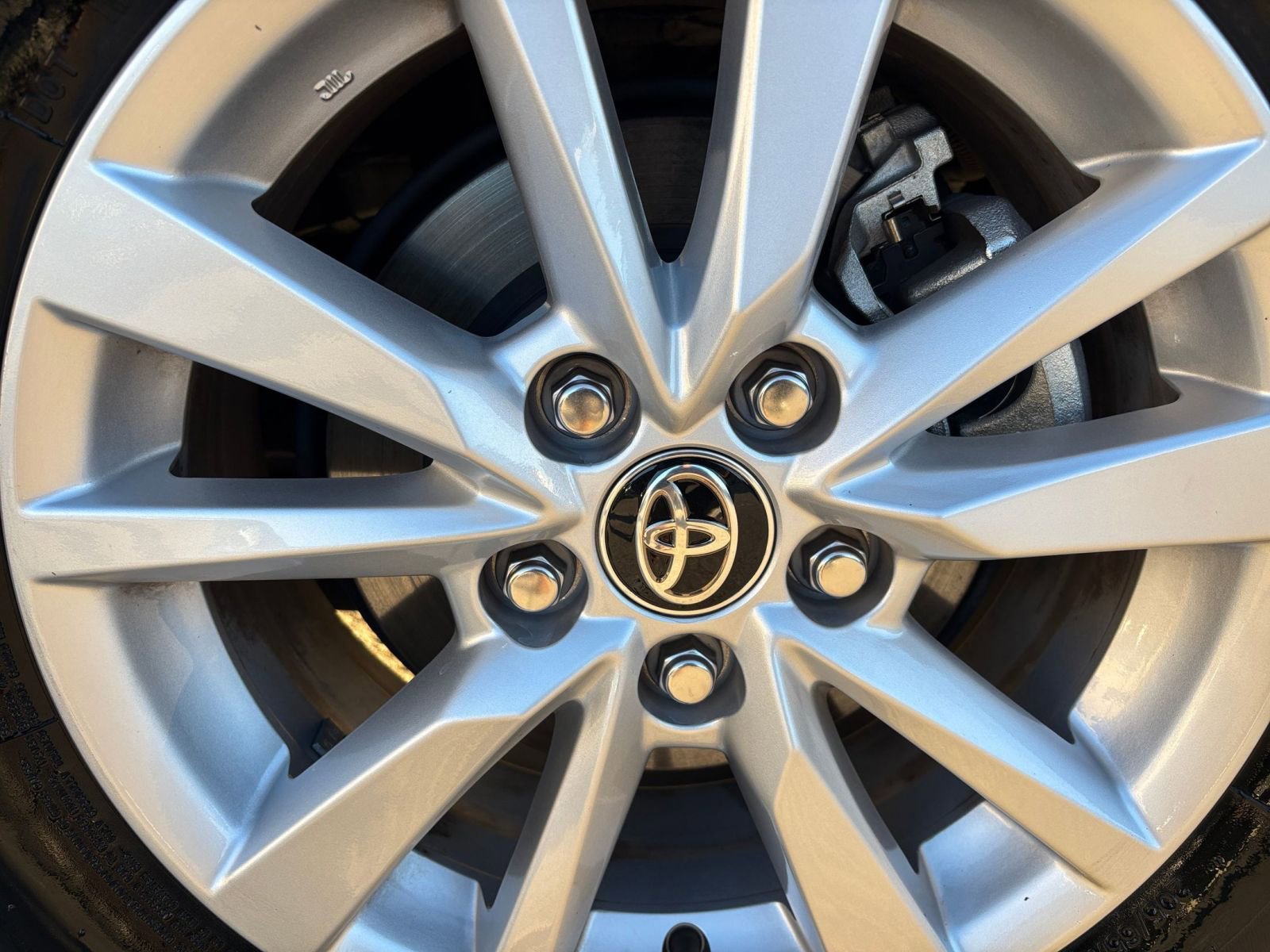 Thumbnail: 2025 Toyota Camry - 28