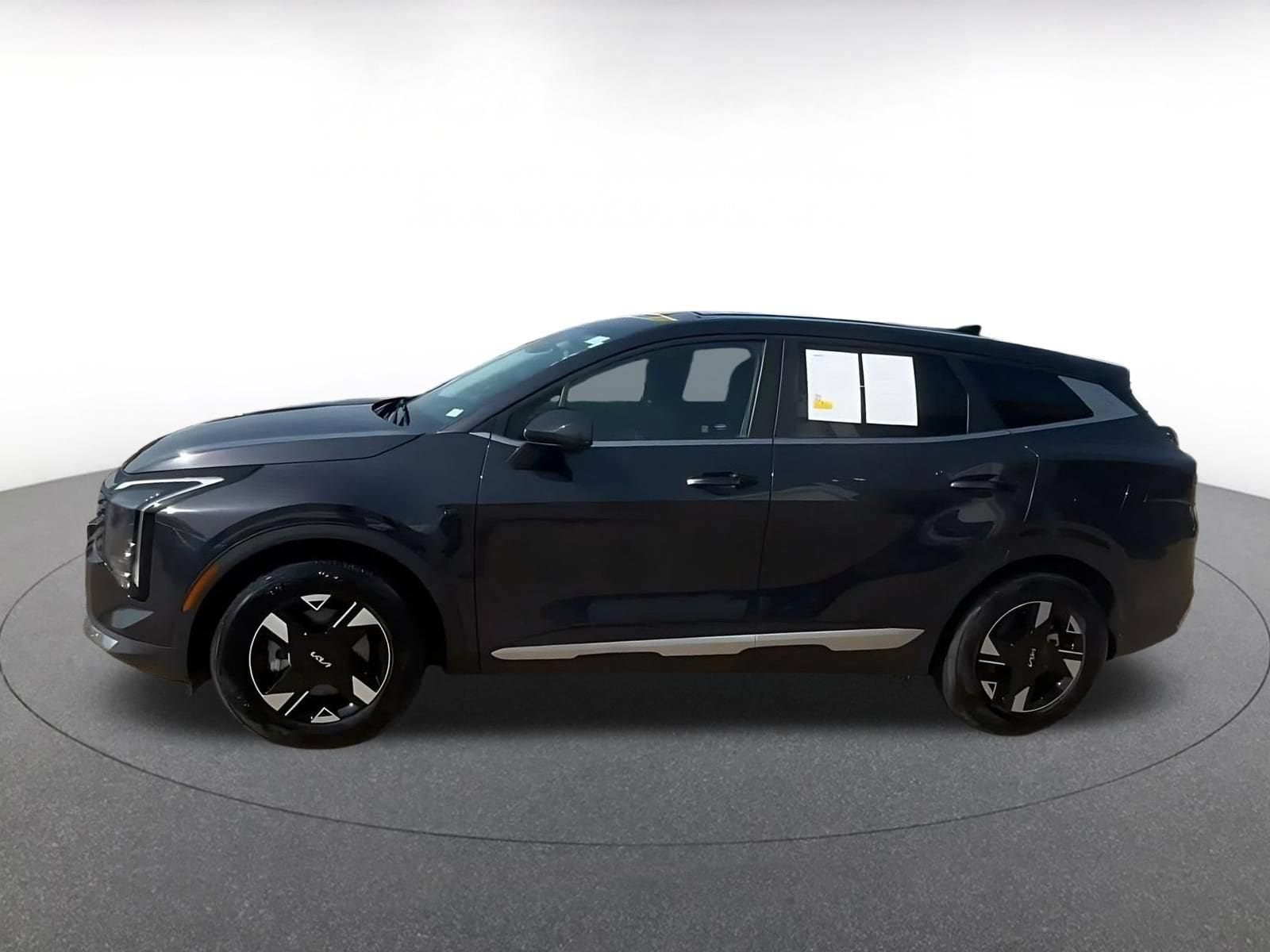 Thumbnail: 2026 Kia Sportage - 8