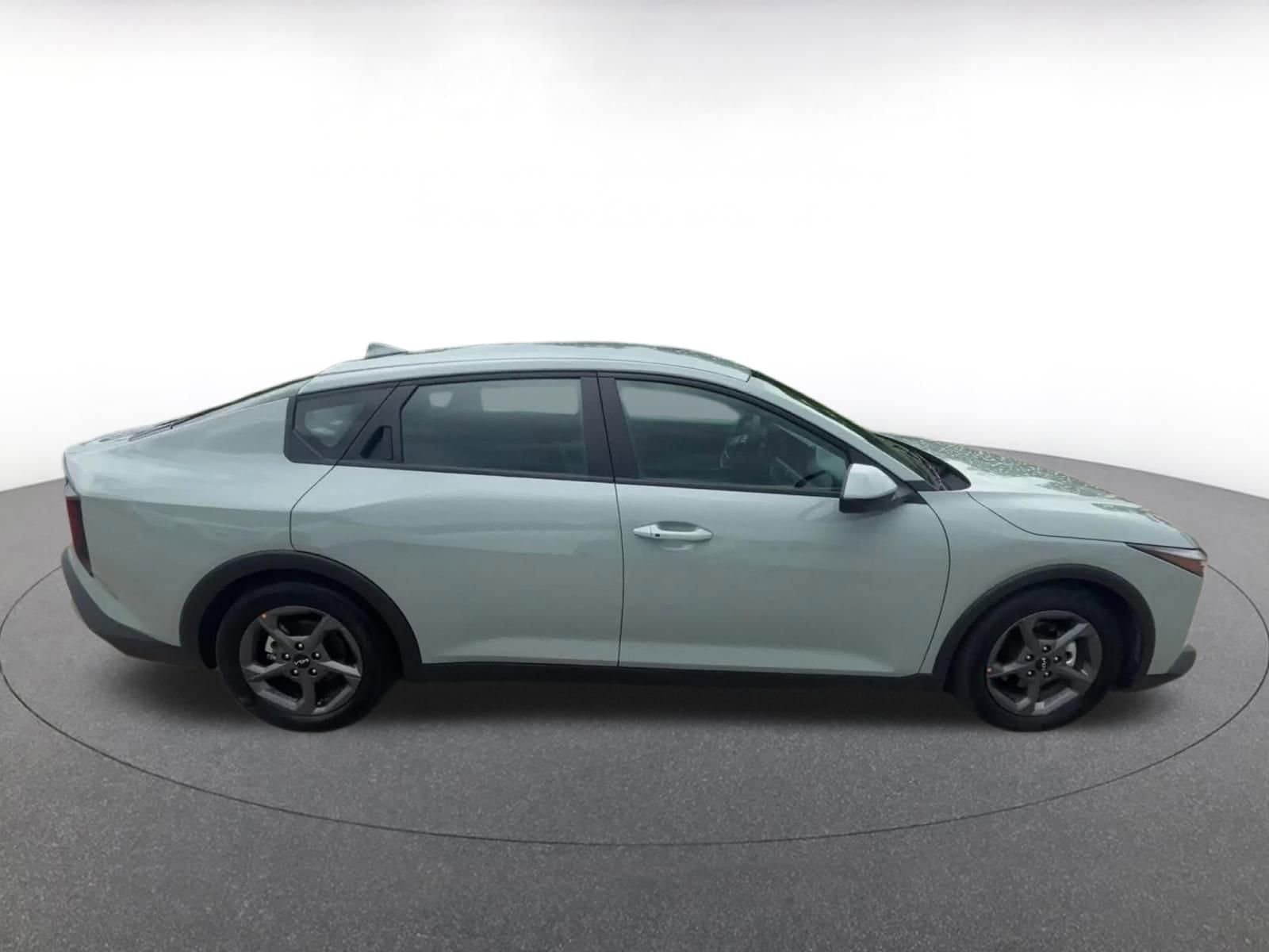 Thumbnail: 2025 Kia K4 - 16