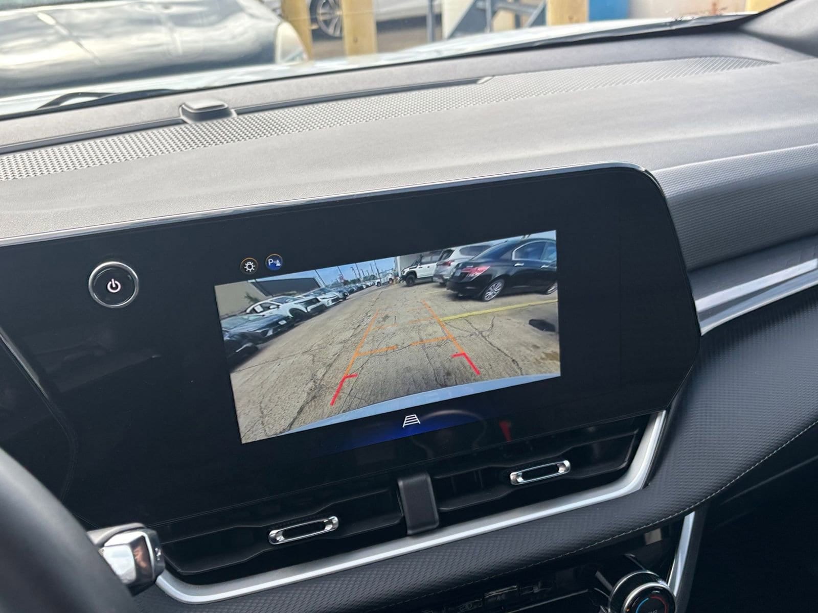 Thumbnail: 2025 Chevrolet Equinox - 17