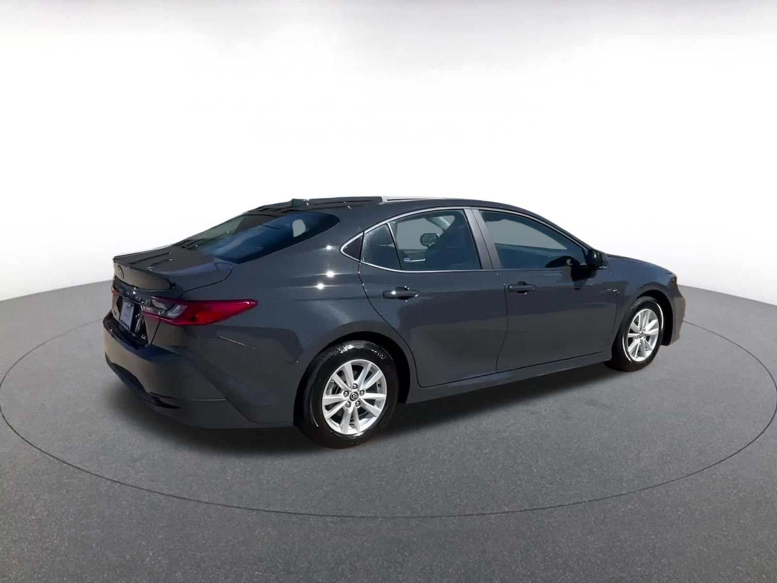 Thumbnail: 2025 Toyota Camry - 11