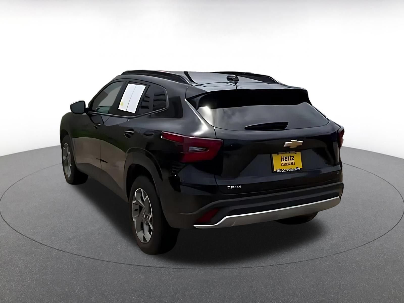 Thumbnail: 2025 Chevrolet Trax - 11