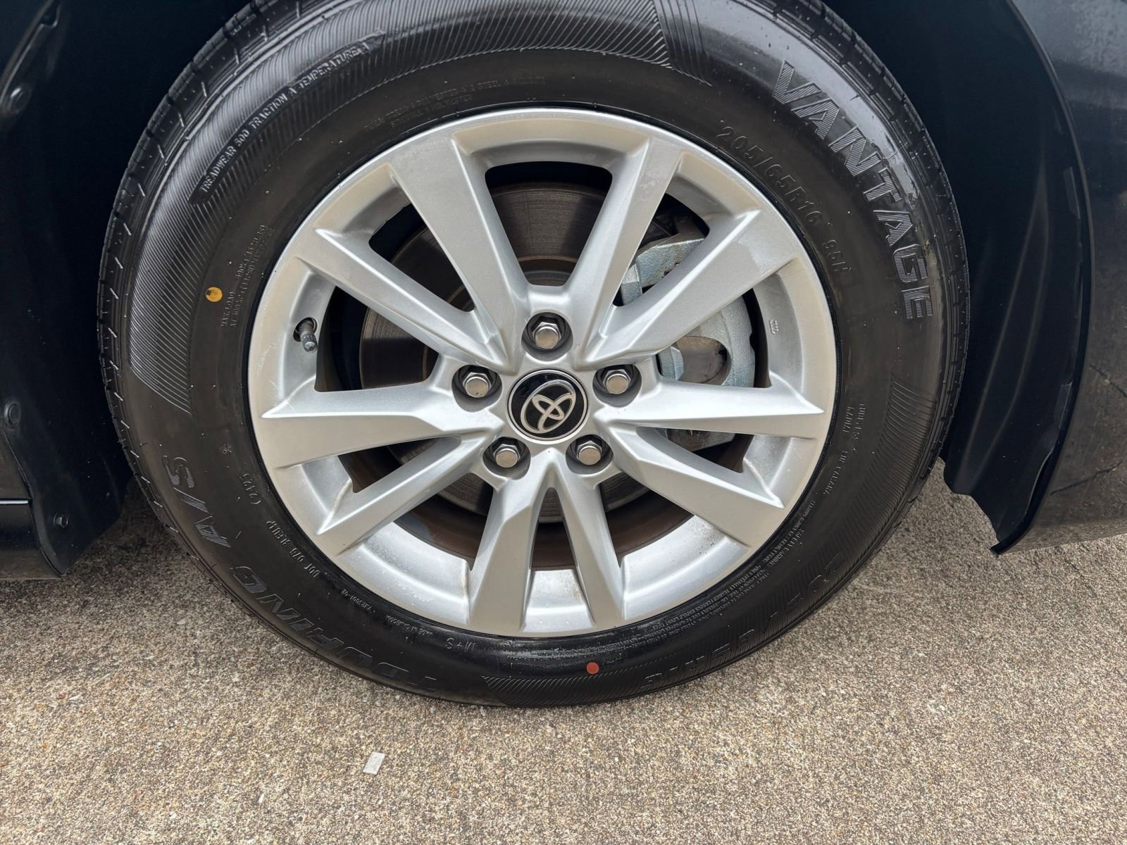 Thumbnail: 2025 Toyota Camry - 29