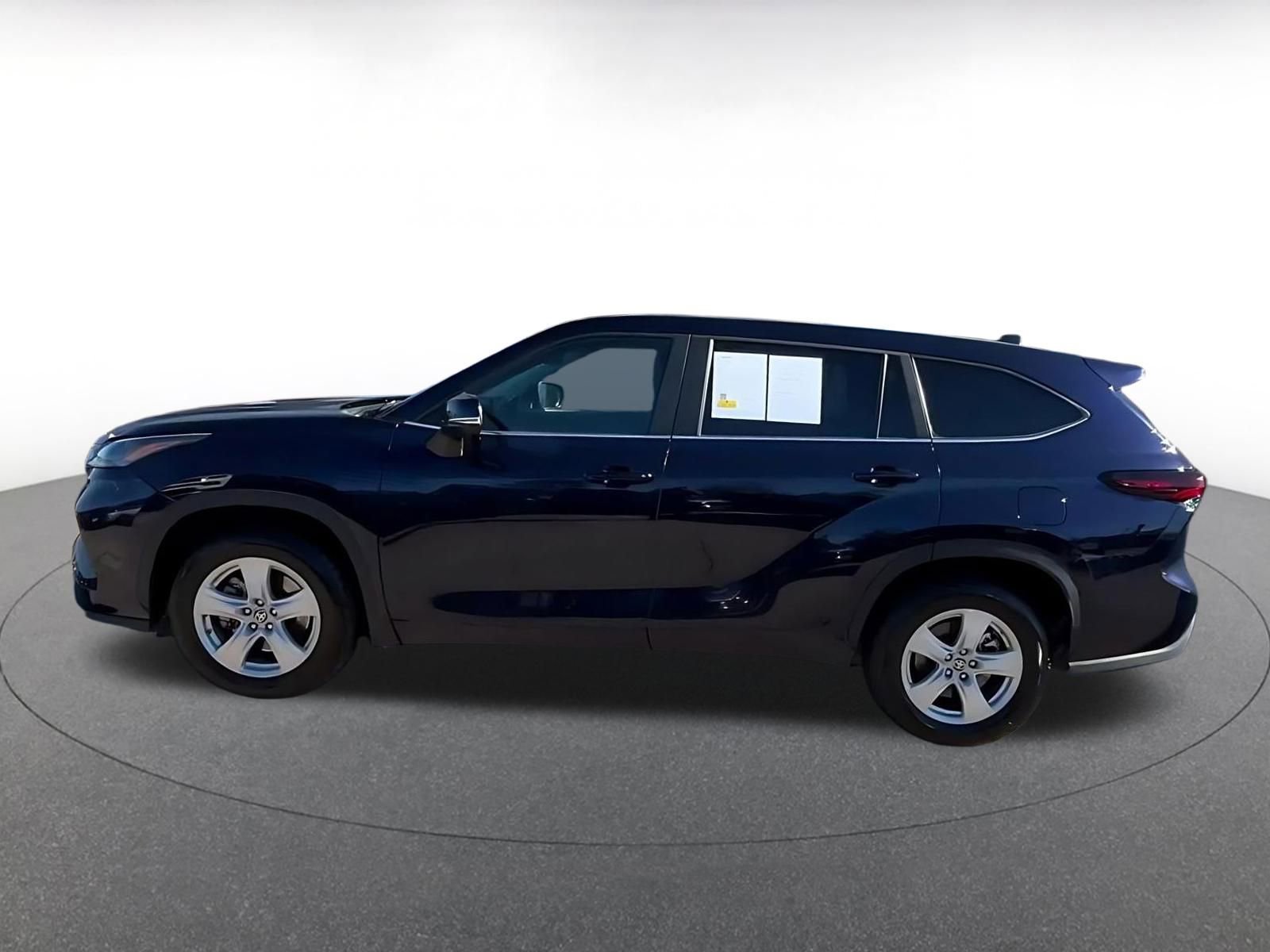 Thumbnail: 2025 Toyota Highlander - 9