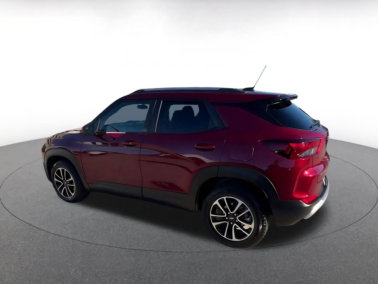 Thumbnail: 2025 Chevrolet TrailBlazer - 9