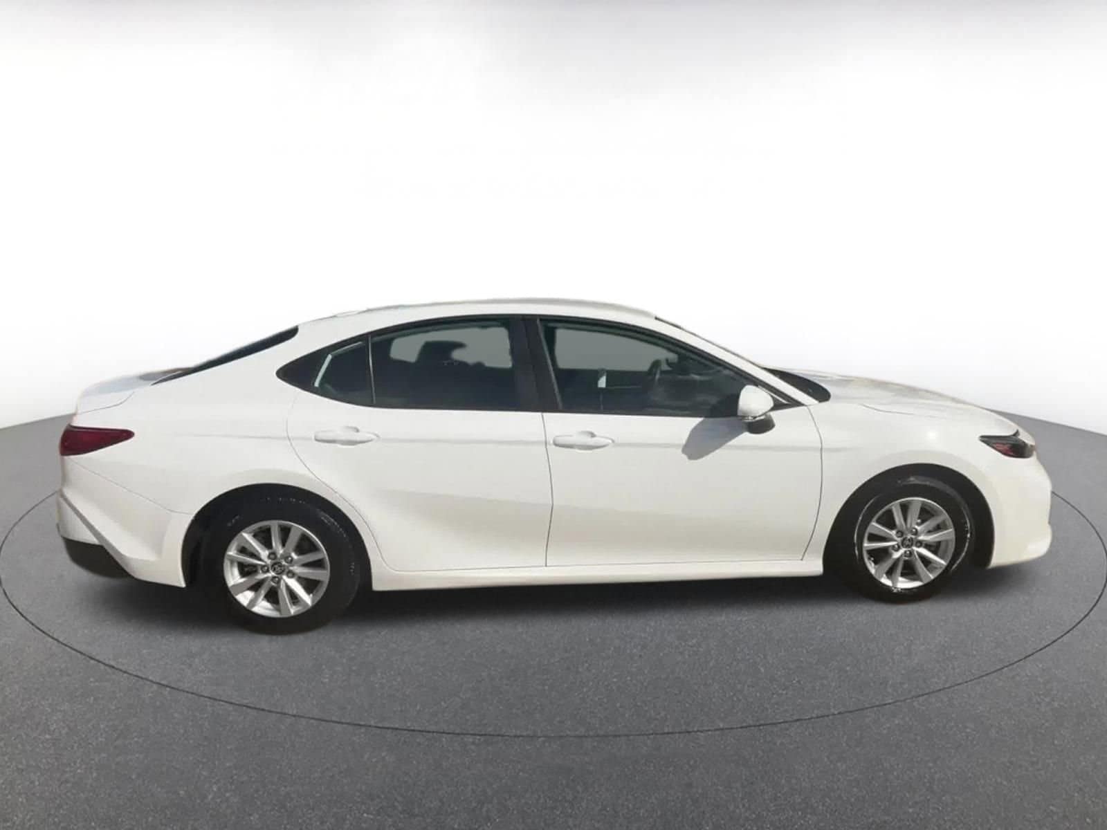 Thumbnail: 2025 Toyota Camry - 16