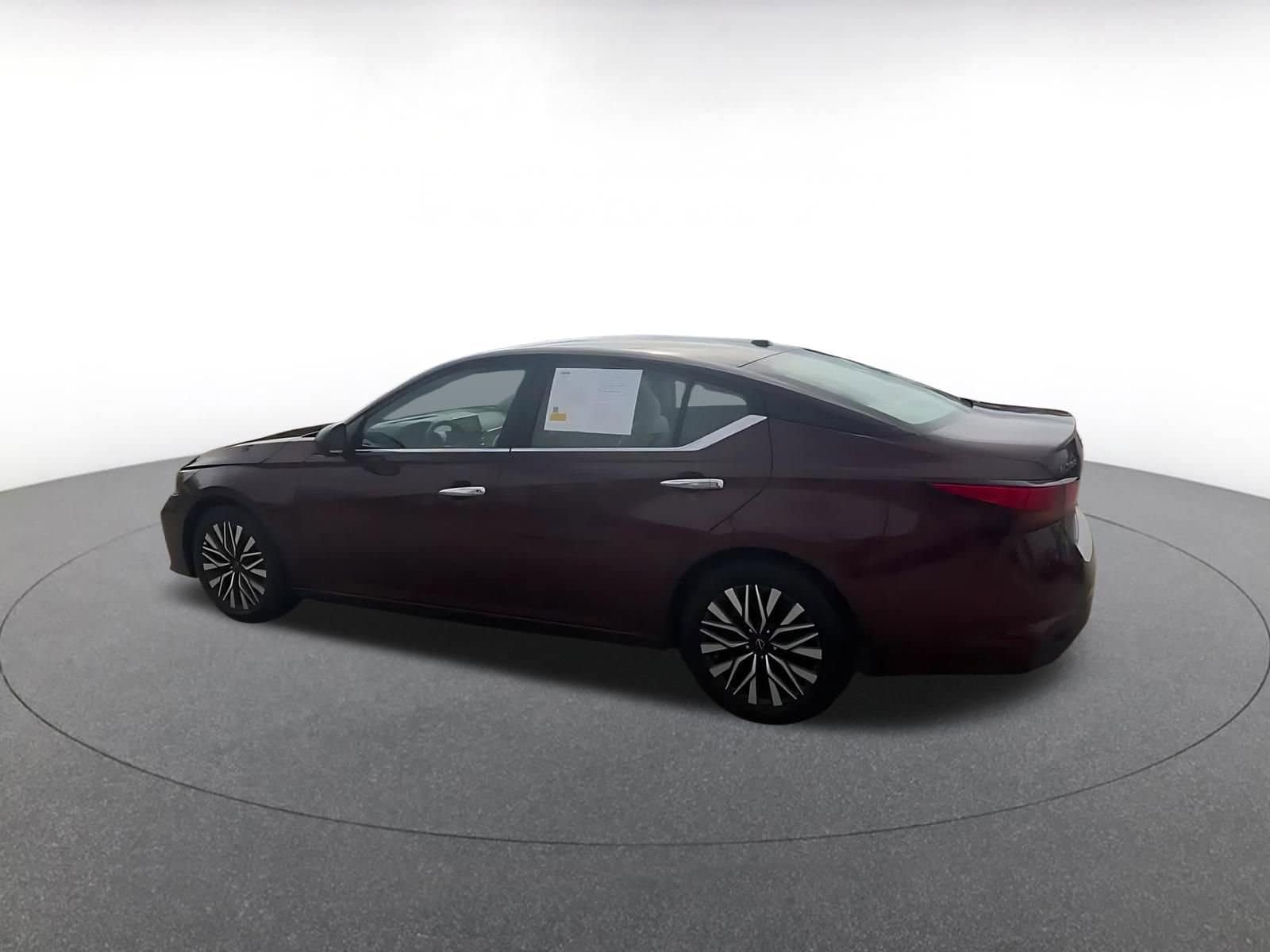 Thumbnail: 2025 Nissan Altima - 10