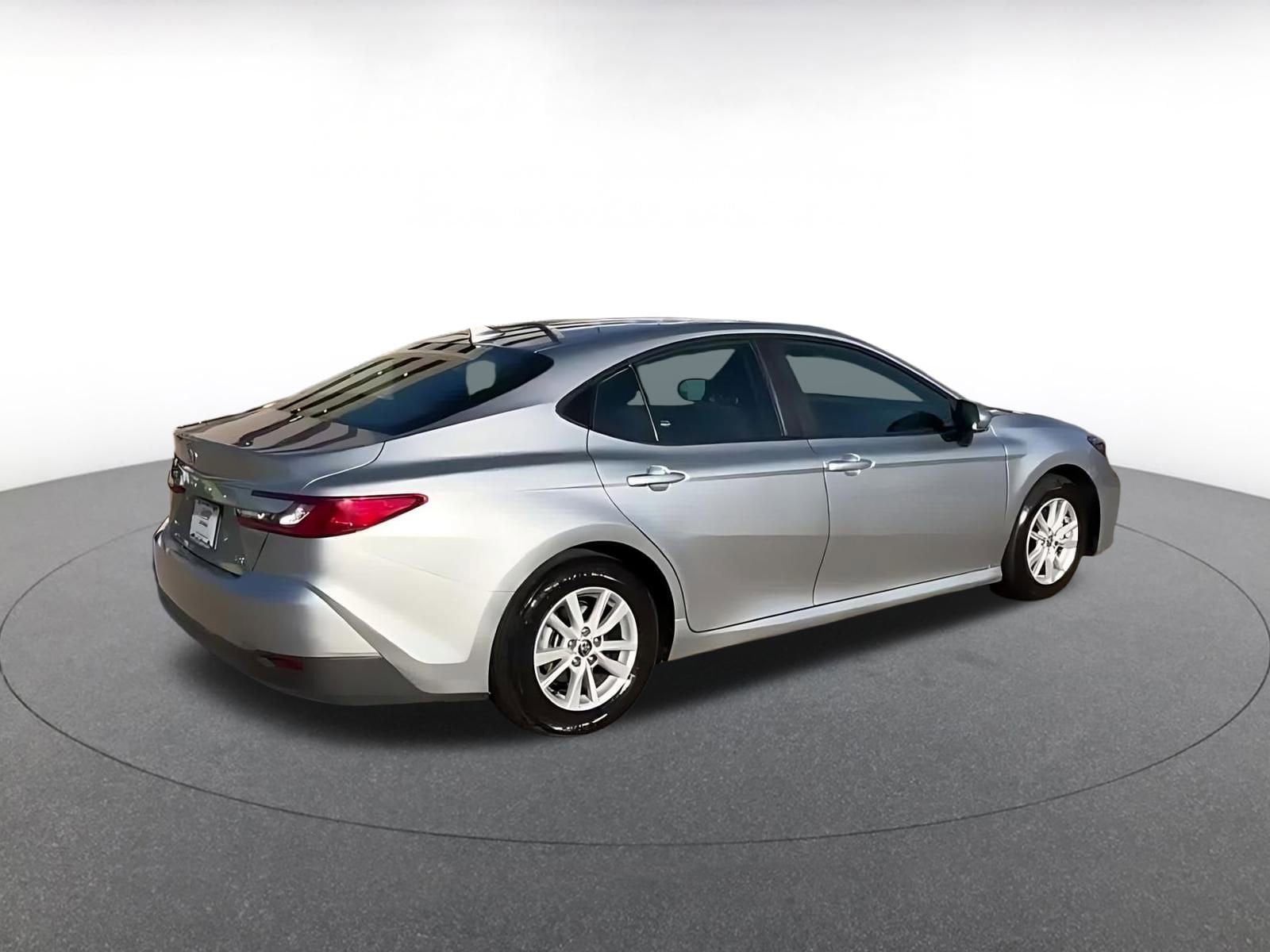 Thumbnail: 2025 Toyota Camry - 11