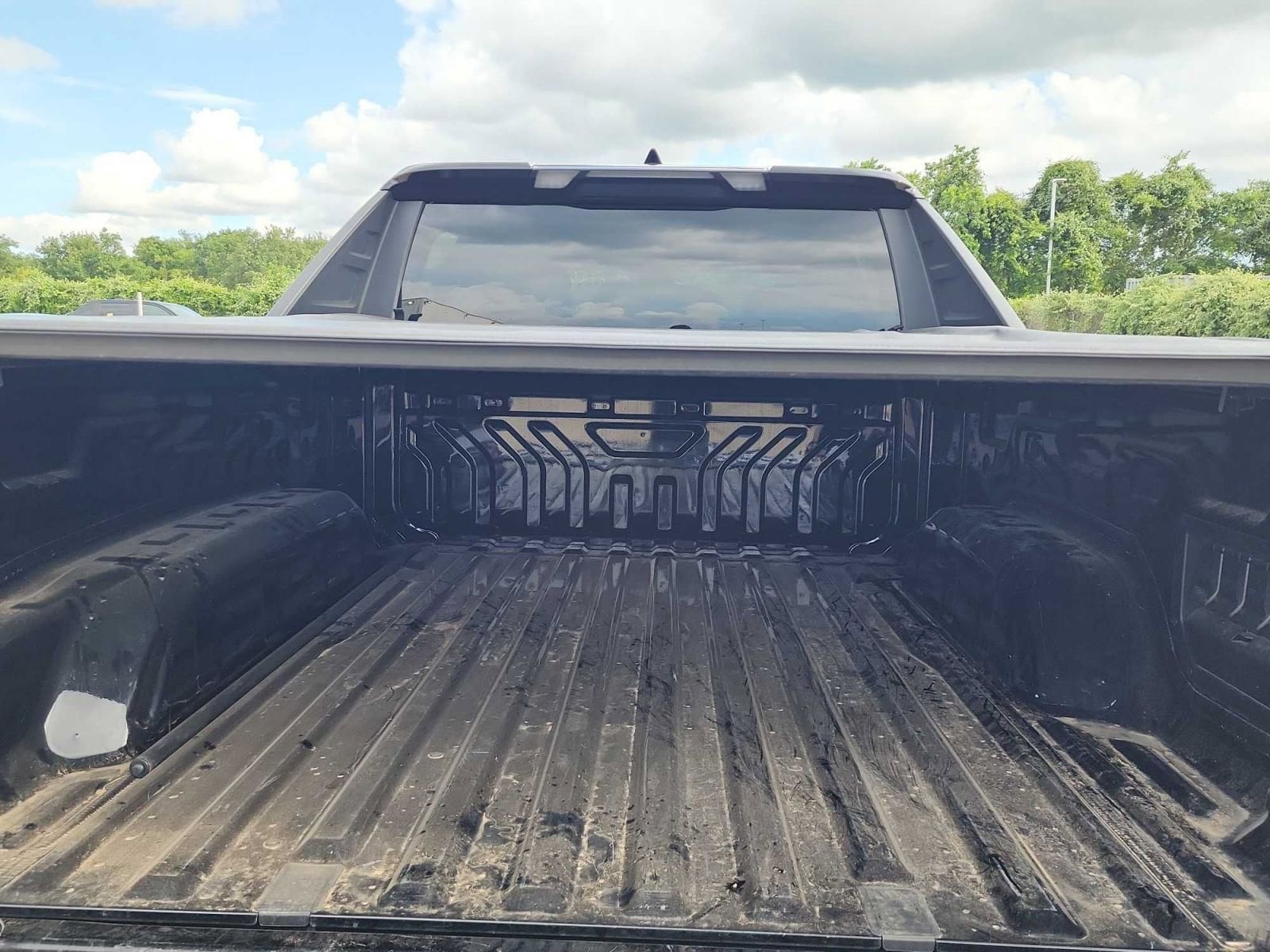 Thumbnail: 2024 Chevrolet Silverado EV - 29