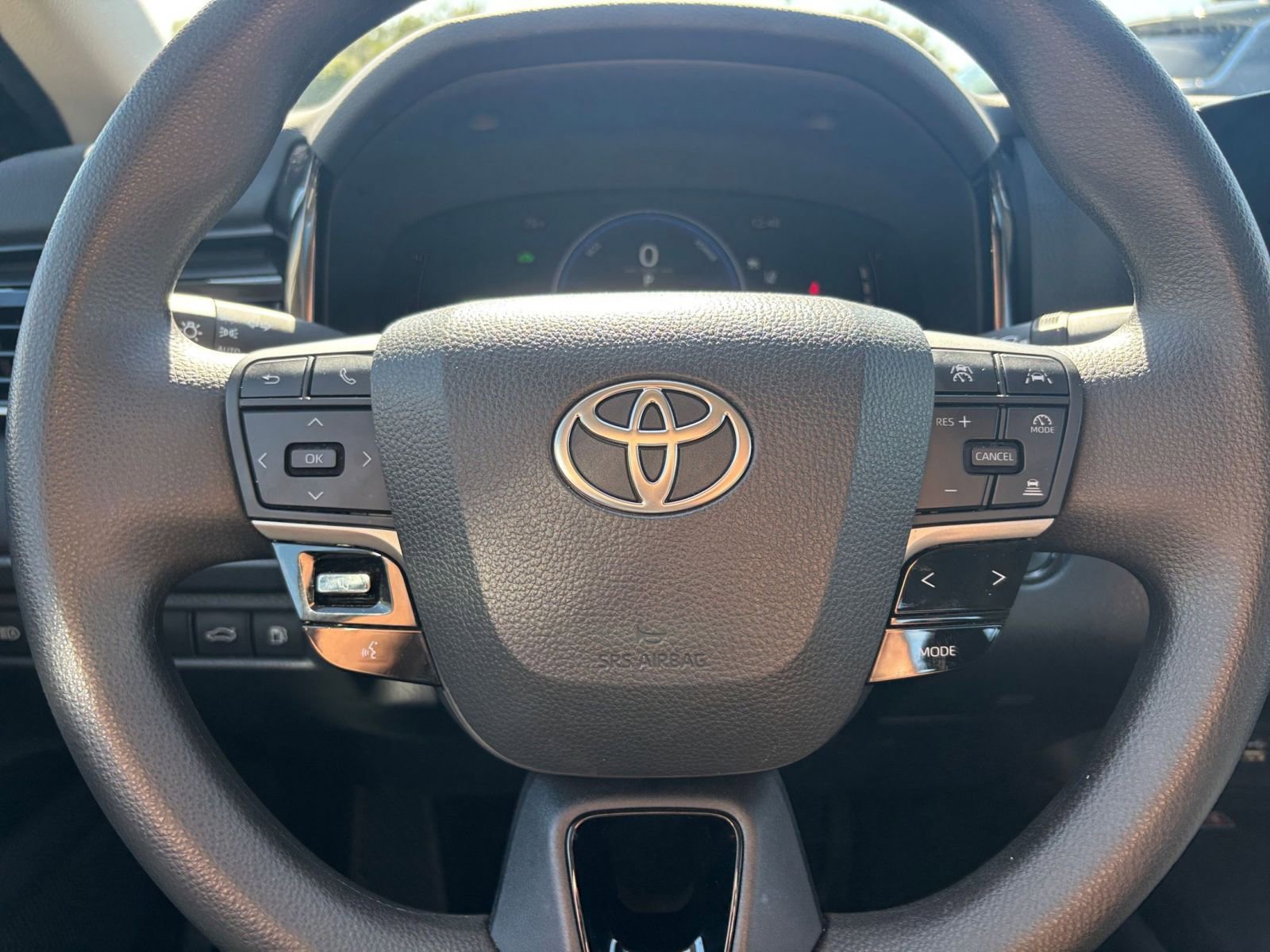 Thumbnail: 2025 Toyota Camry - 27