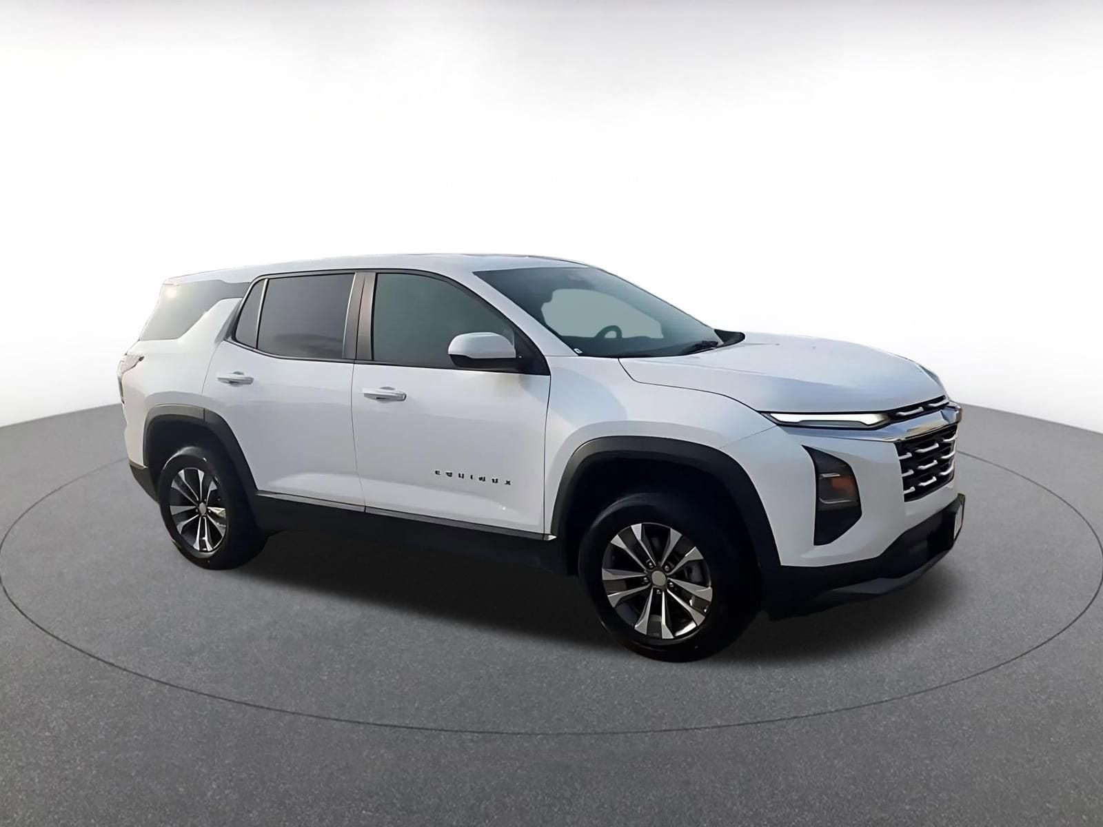 Thumbnail: 2025 Chevrolet Equinox - 2