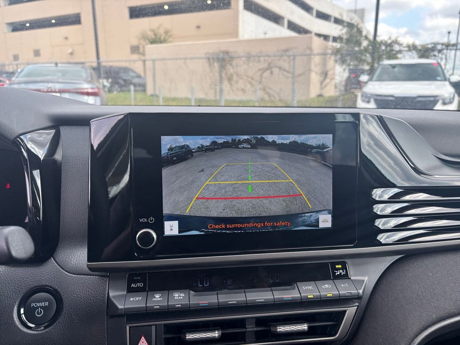 Thumbnail: 2025 Toyota Camry - 17