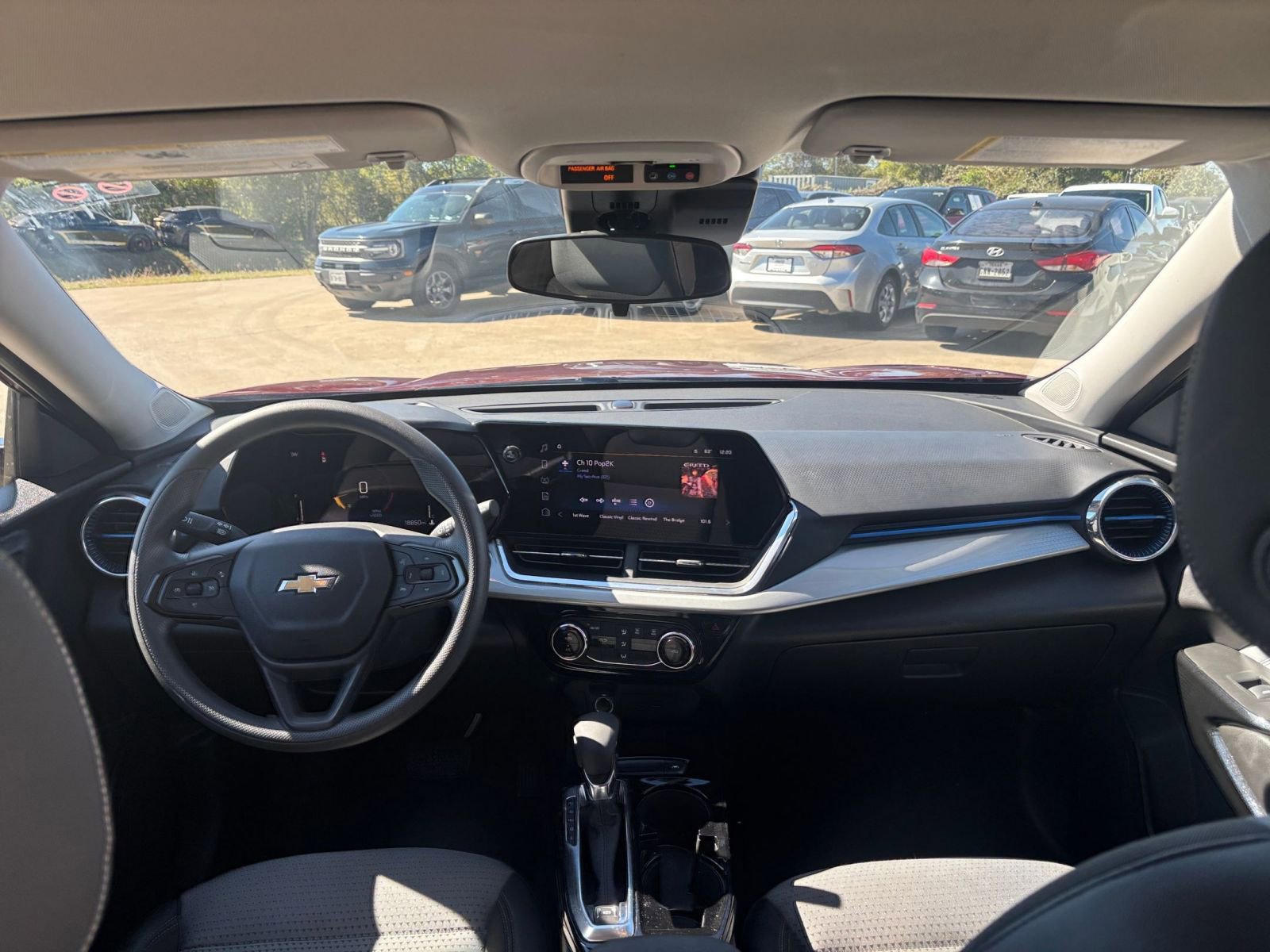 Thumbnail: 2025 Chevrolet Trax - 31