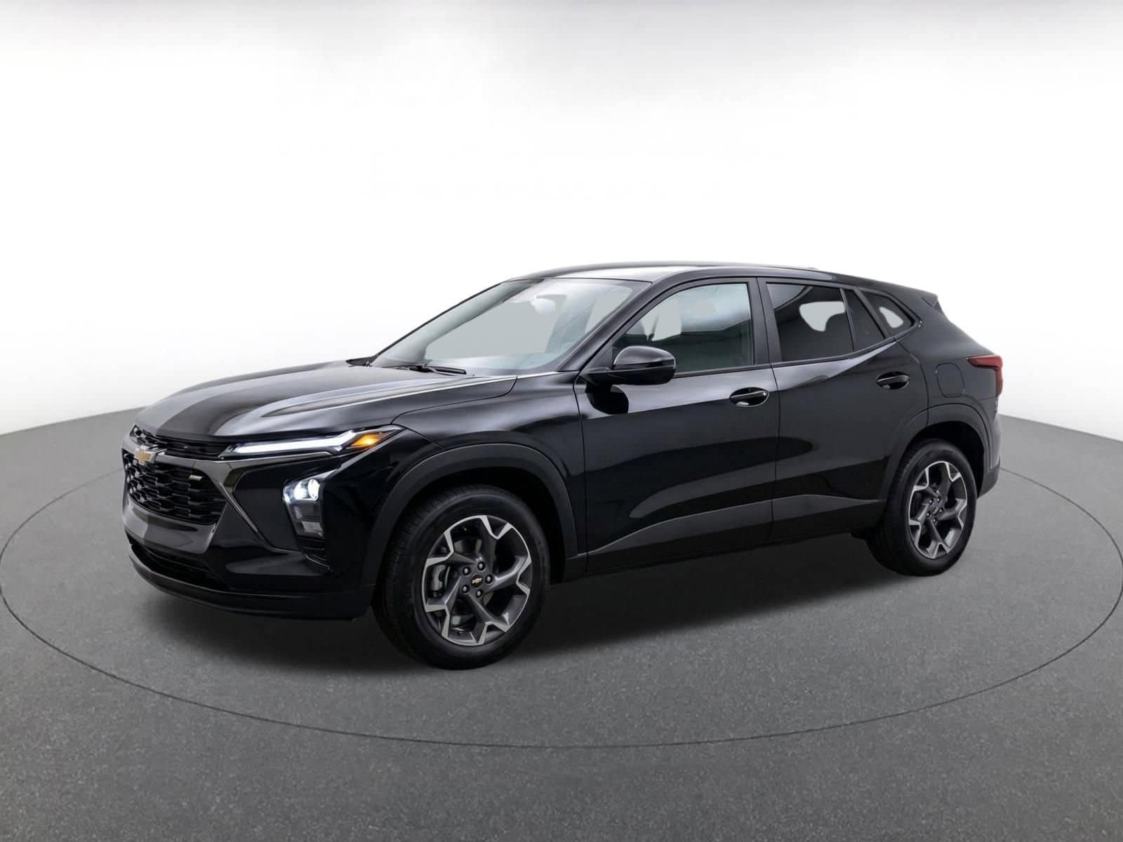 Thumbnail: 2025 Chevrolet Trax - 3