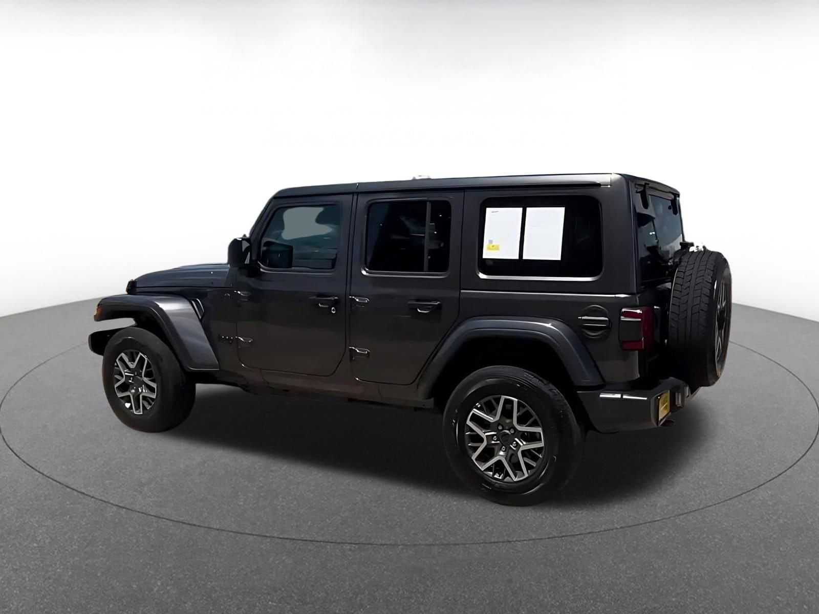 Thumbnail: 2025 Jeep Wrangler - 7
