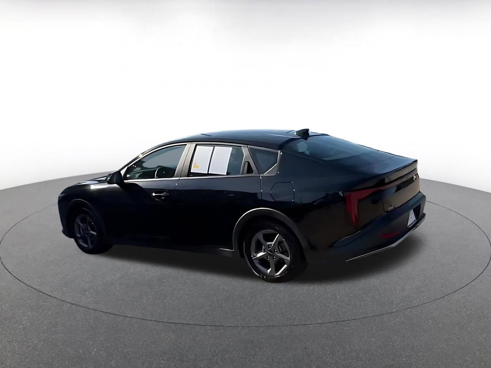 Thumbnail: 2025 Kia K4 - 10