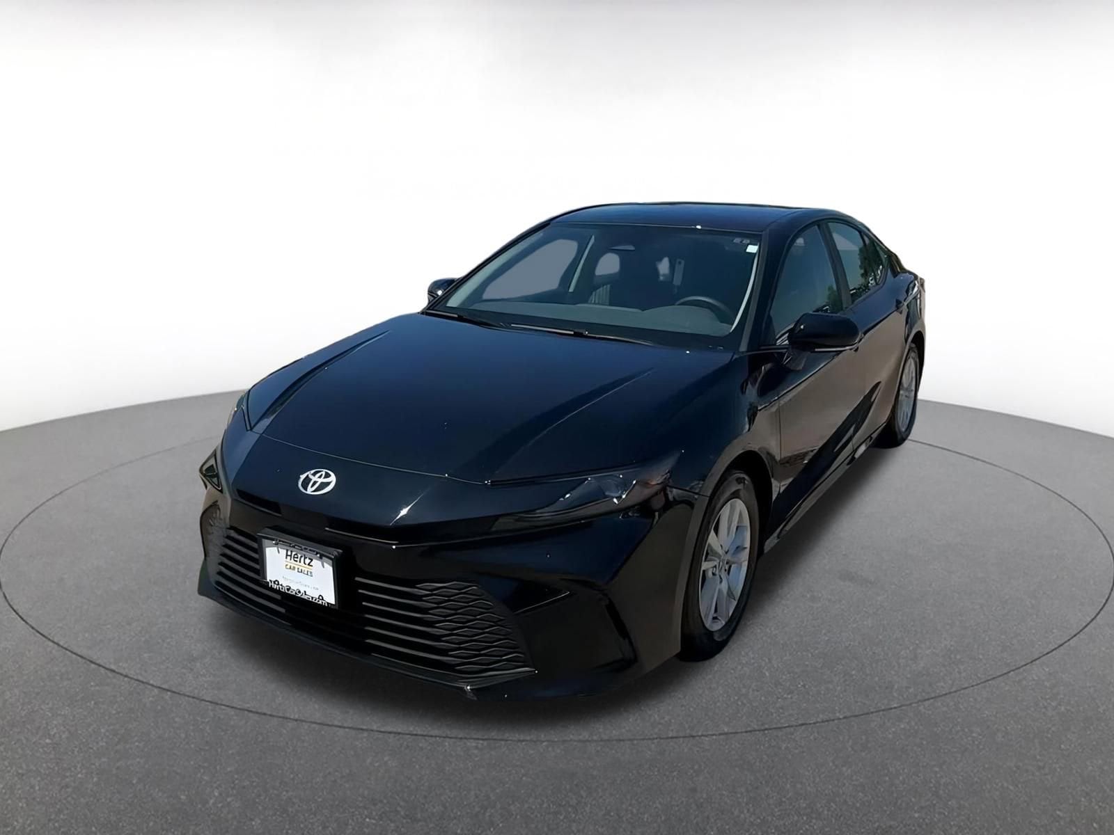2025 Toyota Camry LE 4