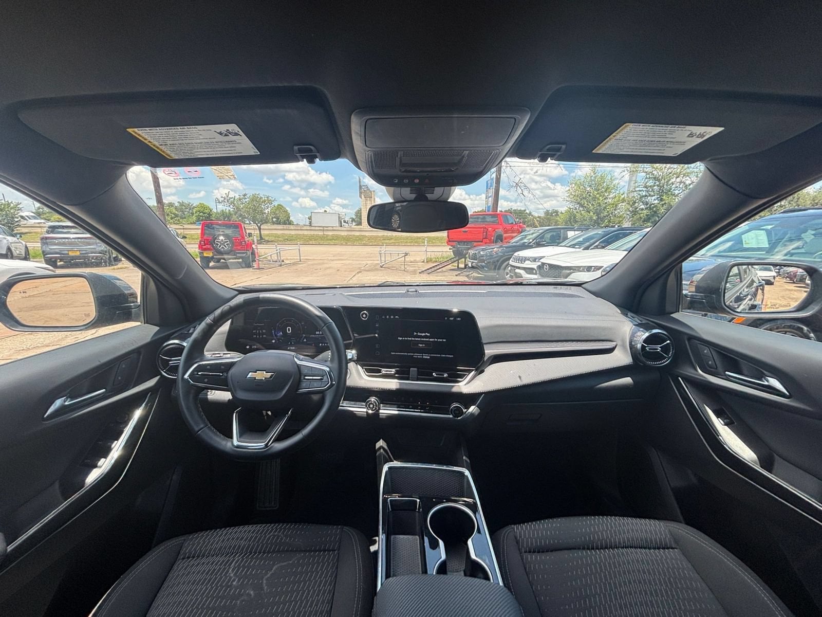 Thumbnail: 2025 Chevrolet Equinox - 32