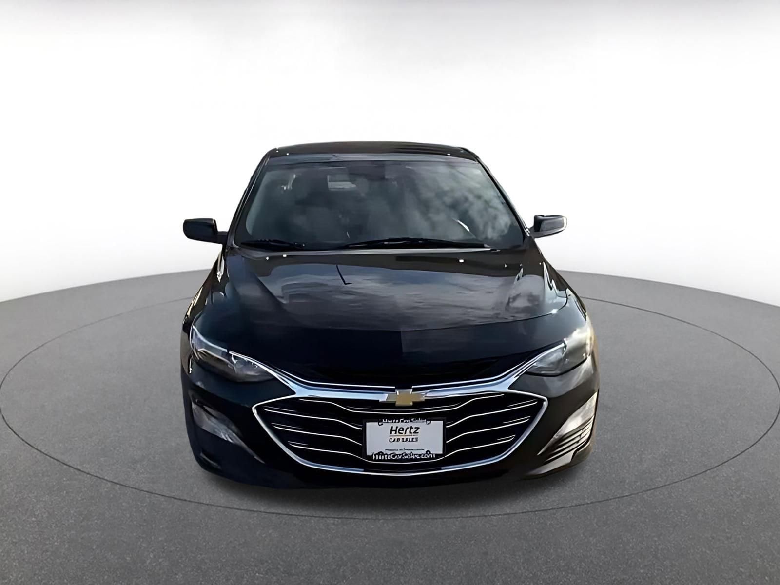 Thumbnail: 2023 Chevrolet Malibu - 4