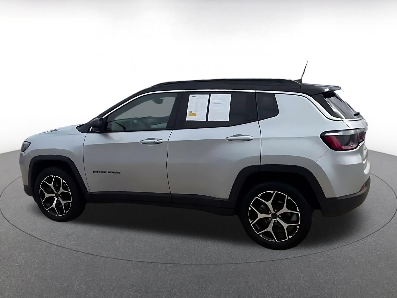 Thumbnail: 2025 Jeep Compass - 10