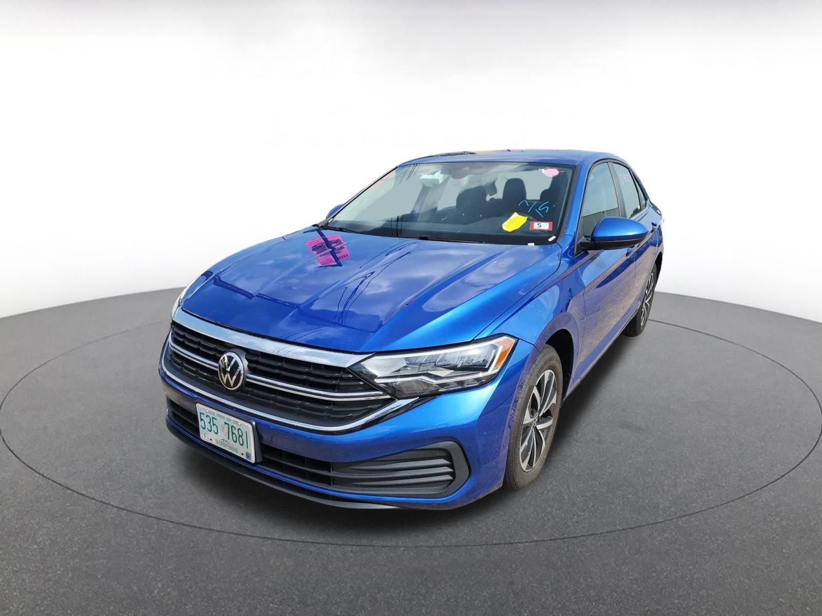 Thumbnail: 2024 Volkswagen Jetta - 1