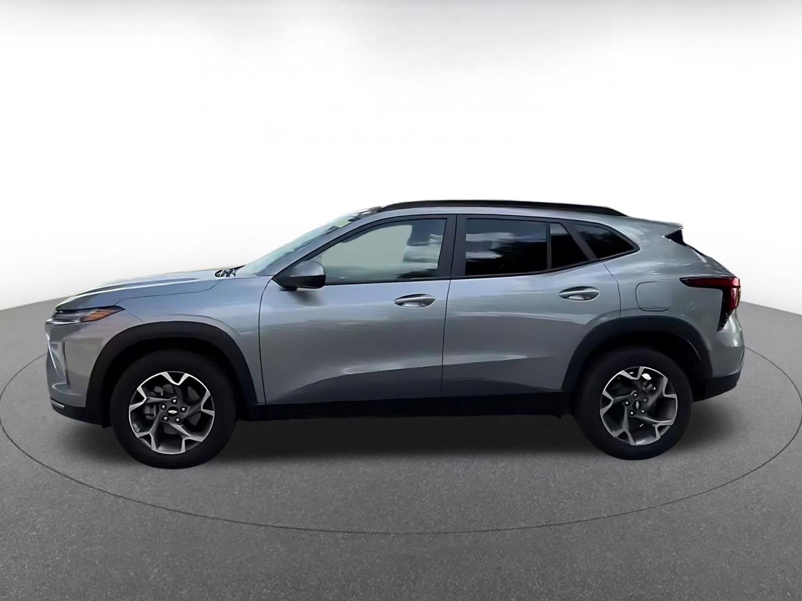 Thumbnail: 2025 Chevrolet Trax - 10