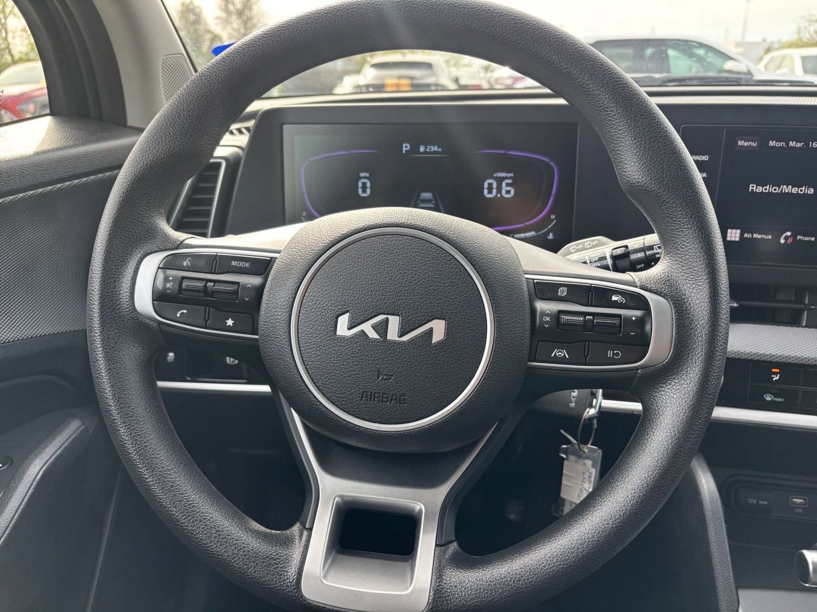 Thumbnail: 2025 Kia Sportage - 25