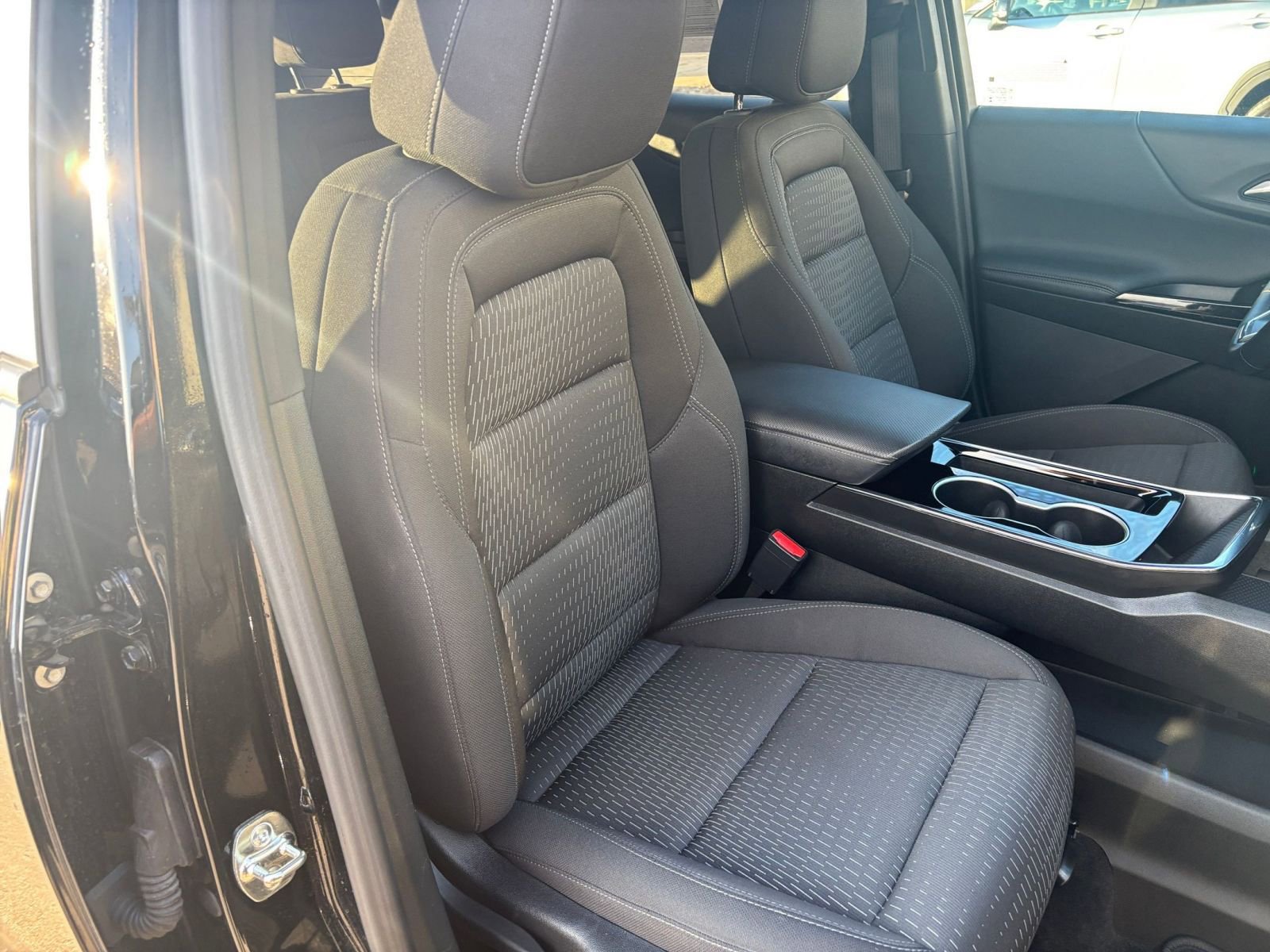 Thumbnail: 2025 Chevrolet Equinox - 35