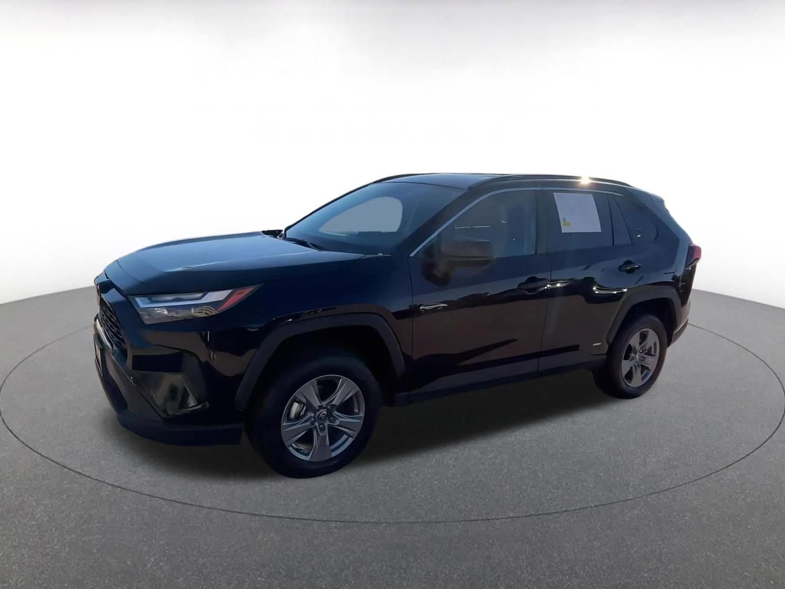 Thumbnail: 2025 Toyota RAV4 - 8