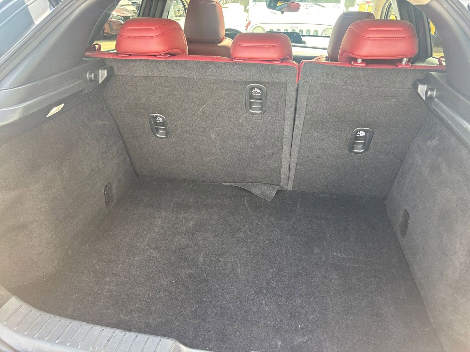 Thumbnail: 2025 Mazda CX-30 - 32