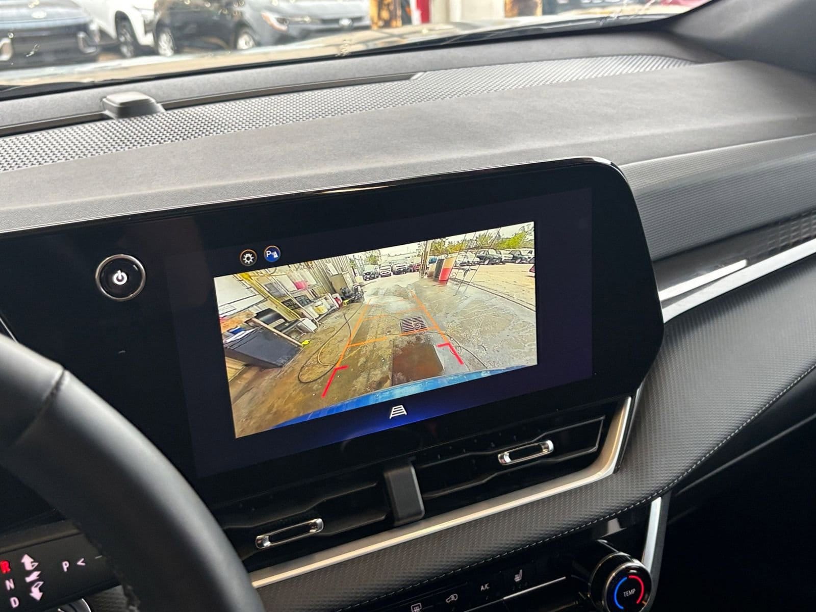 Thumbnail: 2025 Chevrolet Equinox - 17