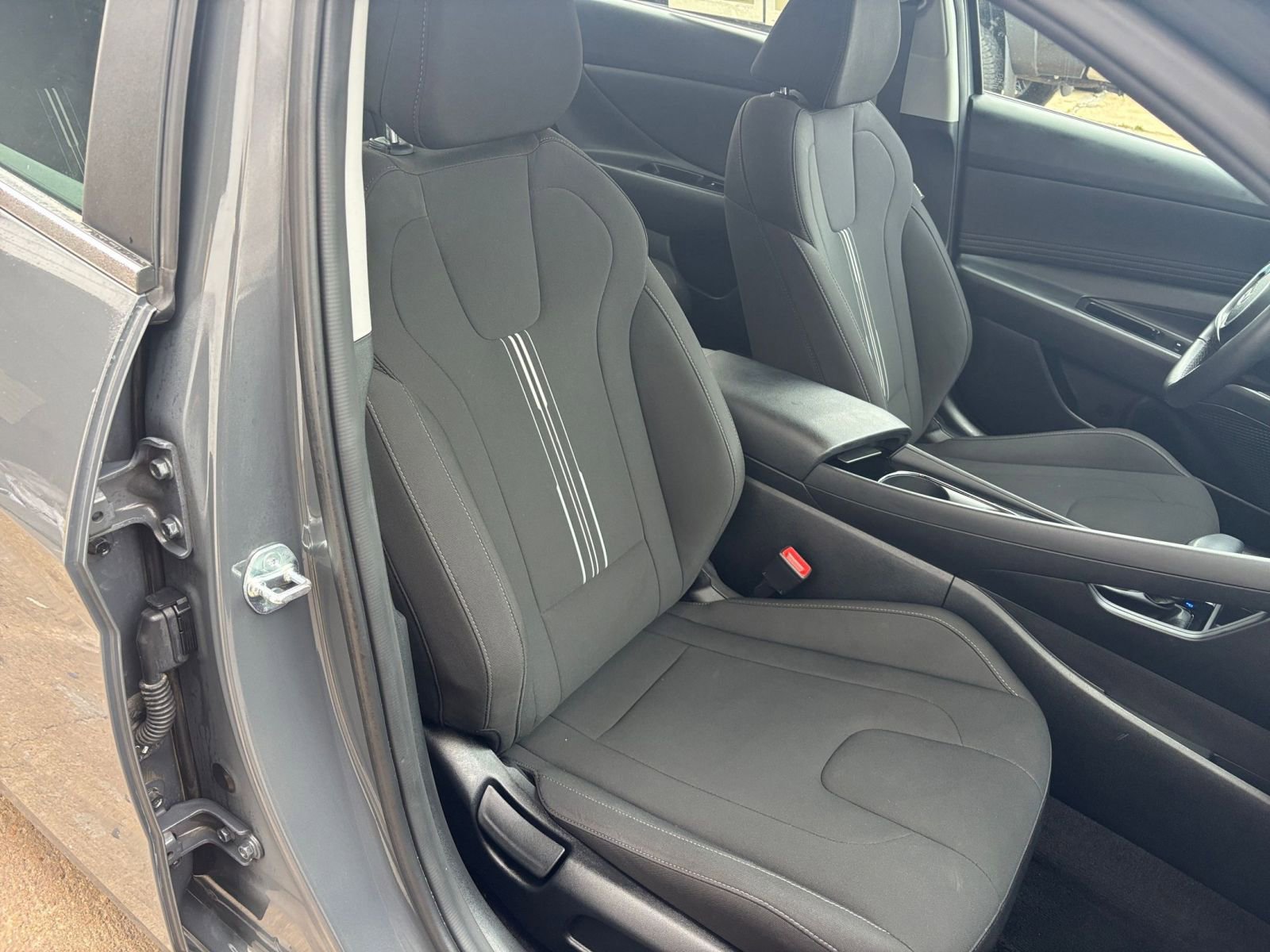 Thumbnail: 2025 Hyundai Elantra - 35