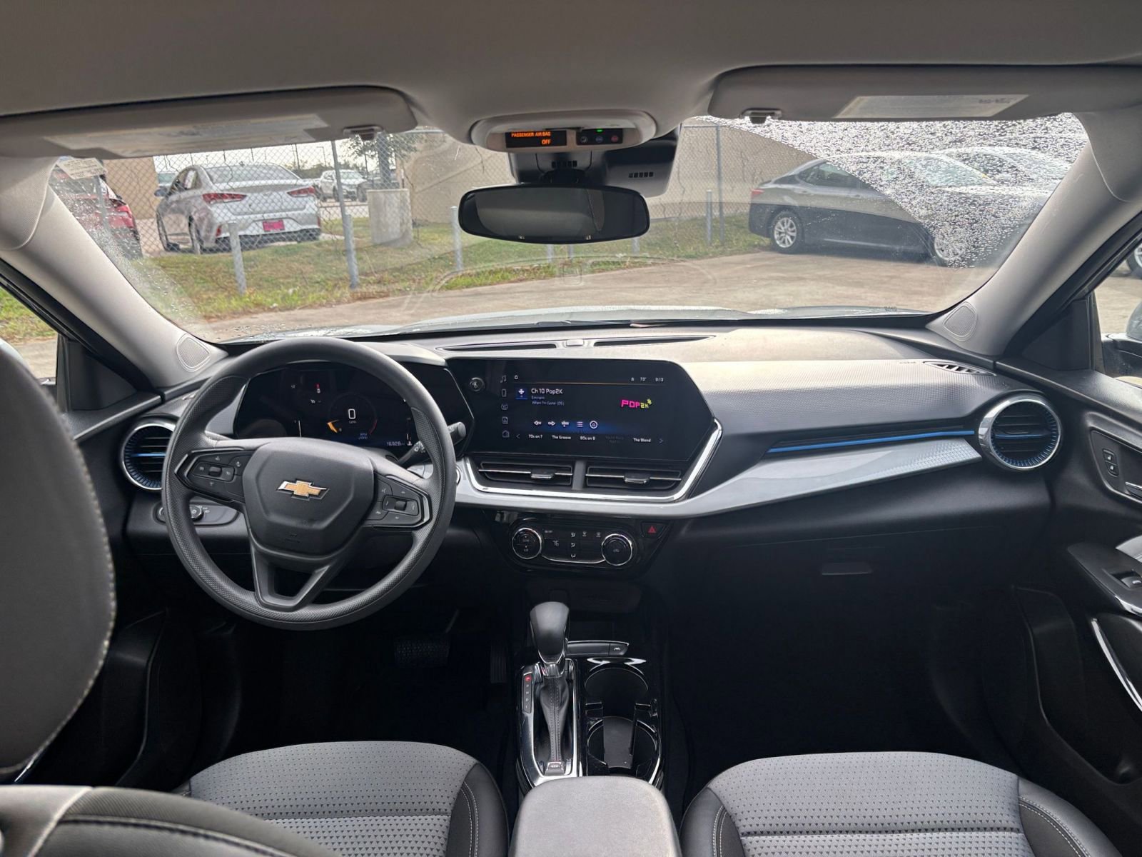 Thumbnail: 2025 Chevrolet Trax - 31