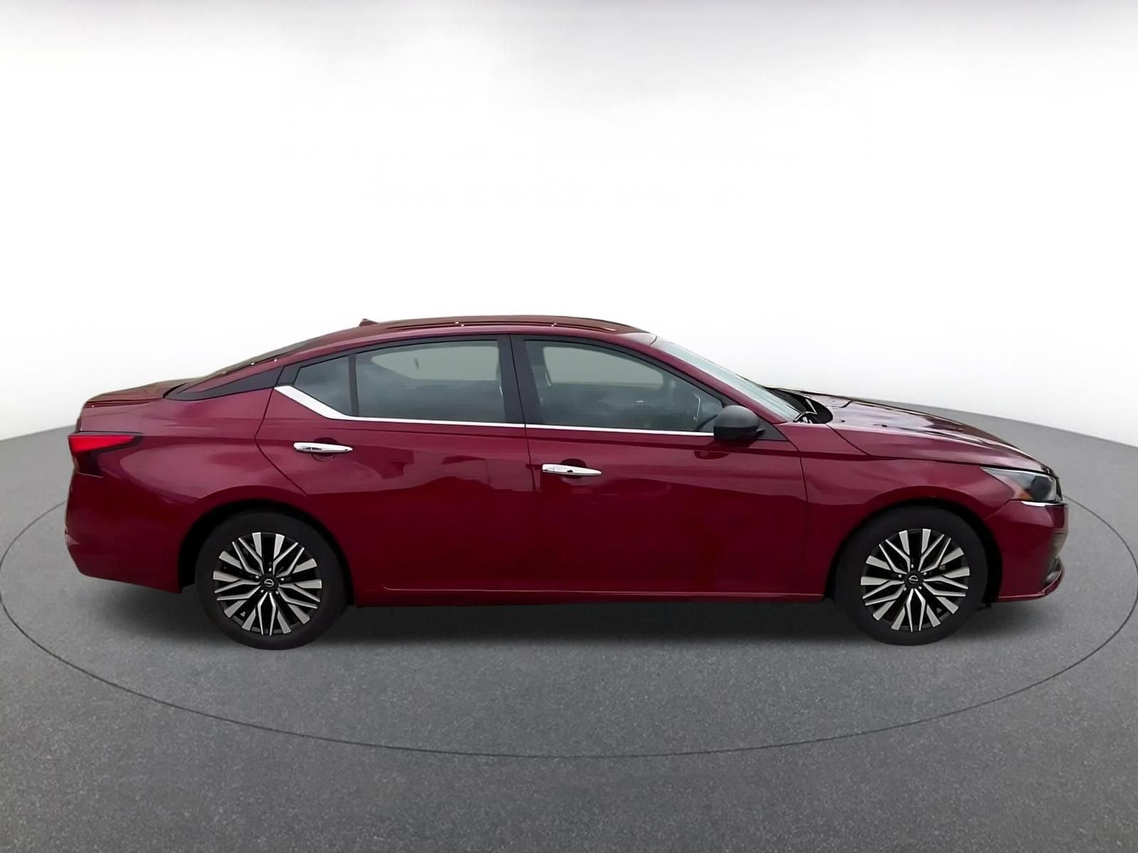 Thumbnail: 2025 Nissan Altima - 16