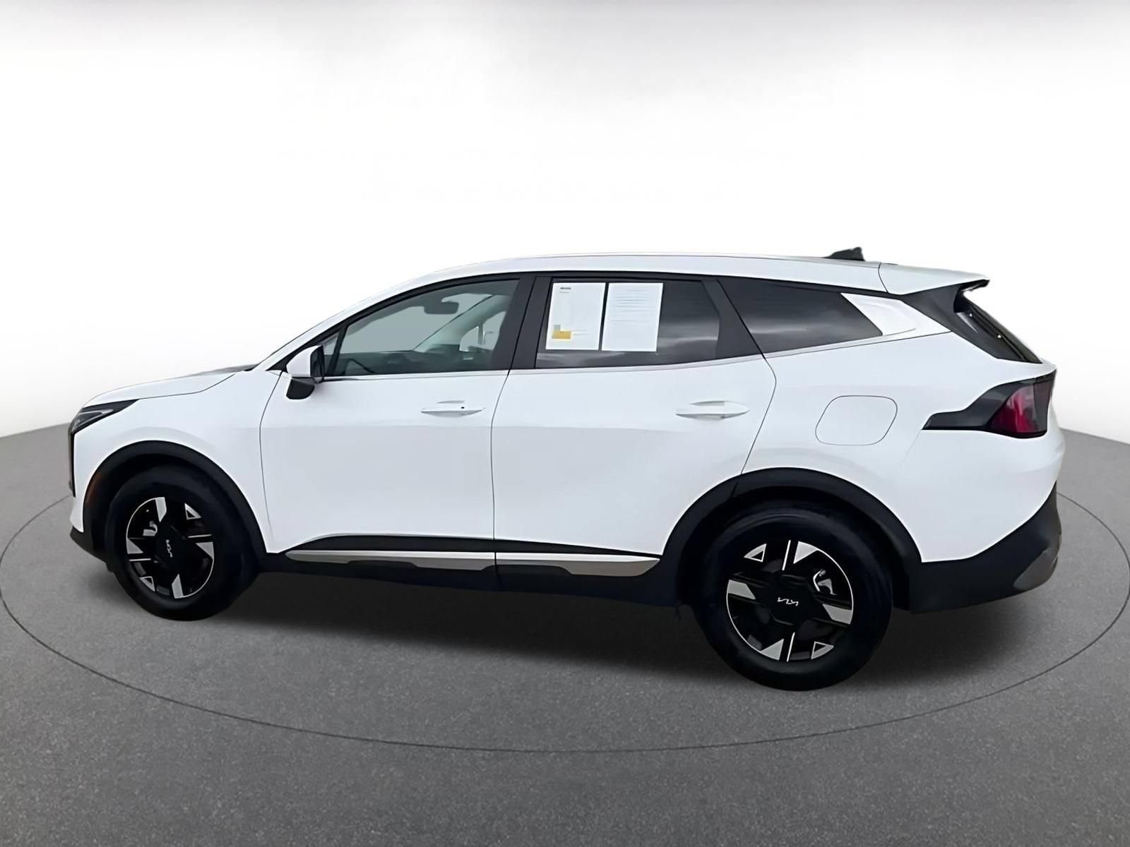 Thumbnail: 2026 Kia Sportage - 9