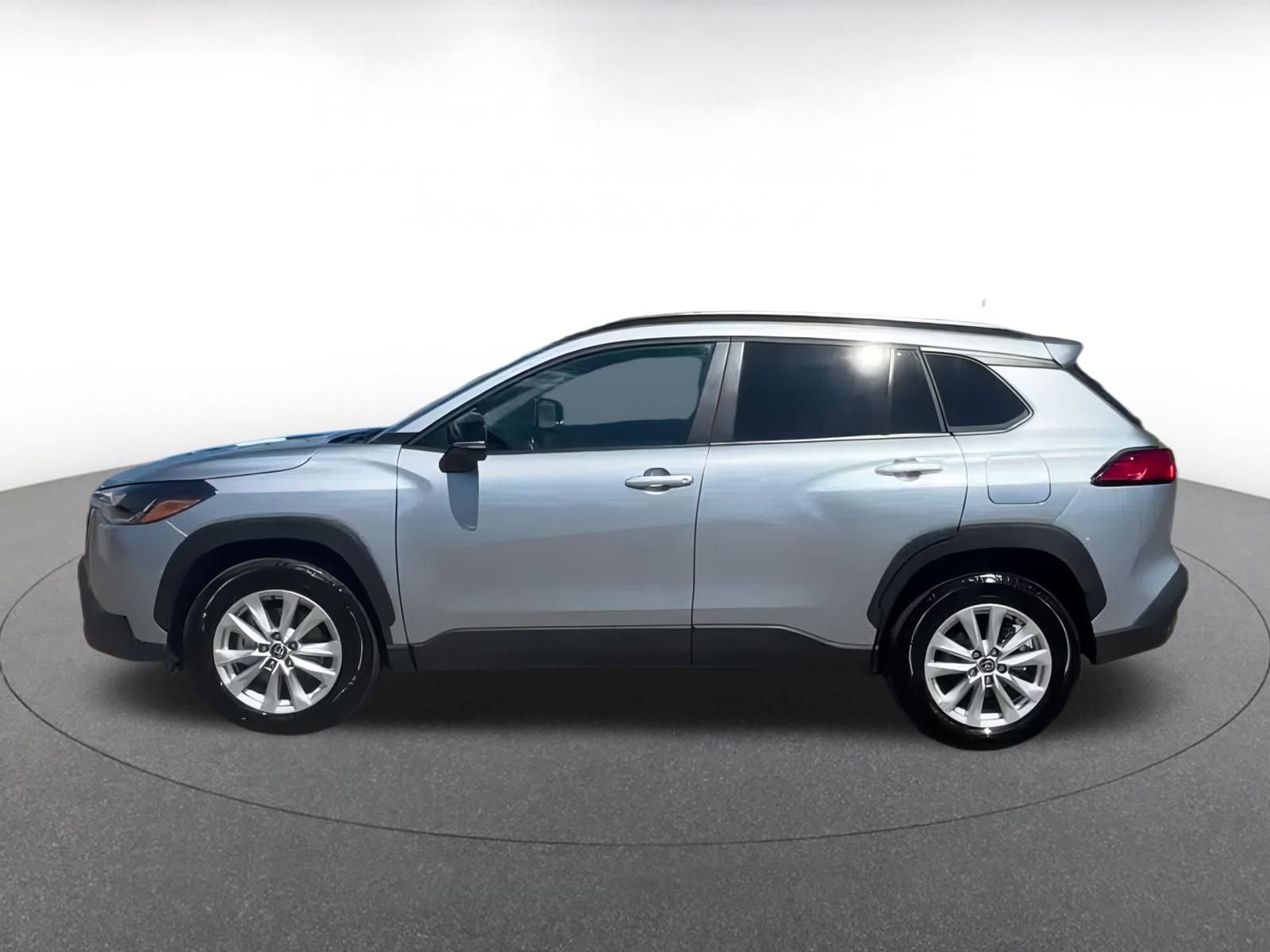 Thumbnail: 2025 Toyota Corolla Cross - 9