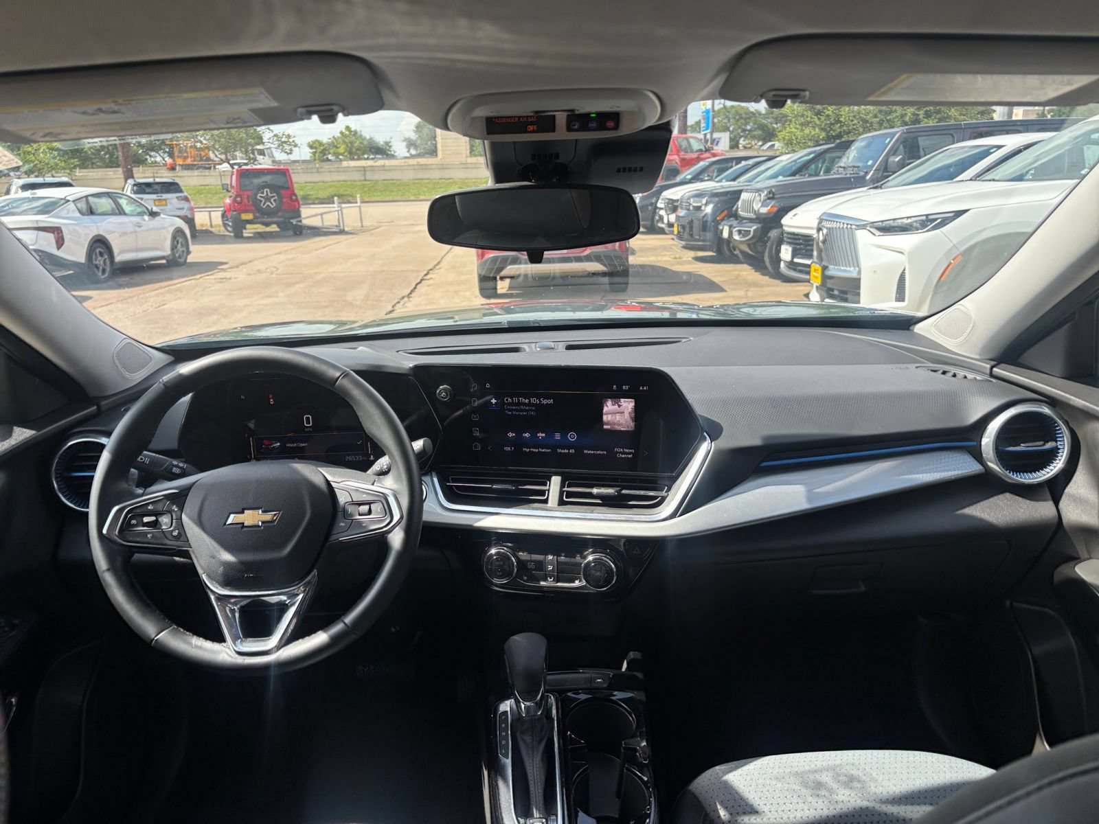 Thumbnail: 2025 Chevrolet Trax - 32