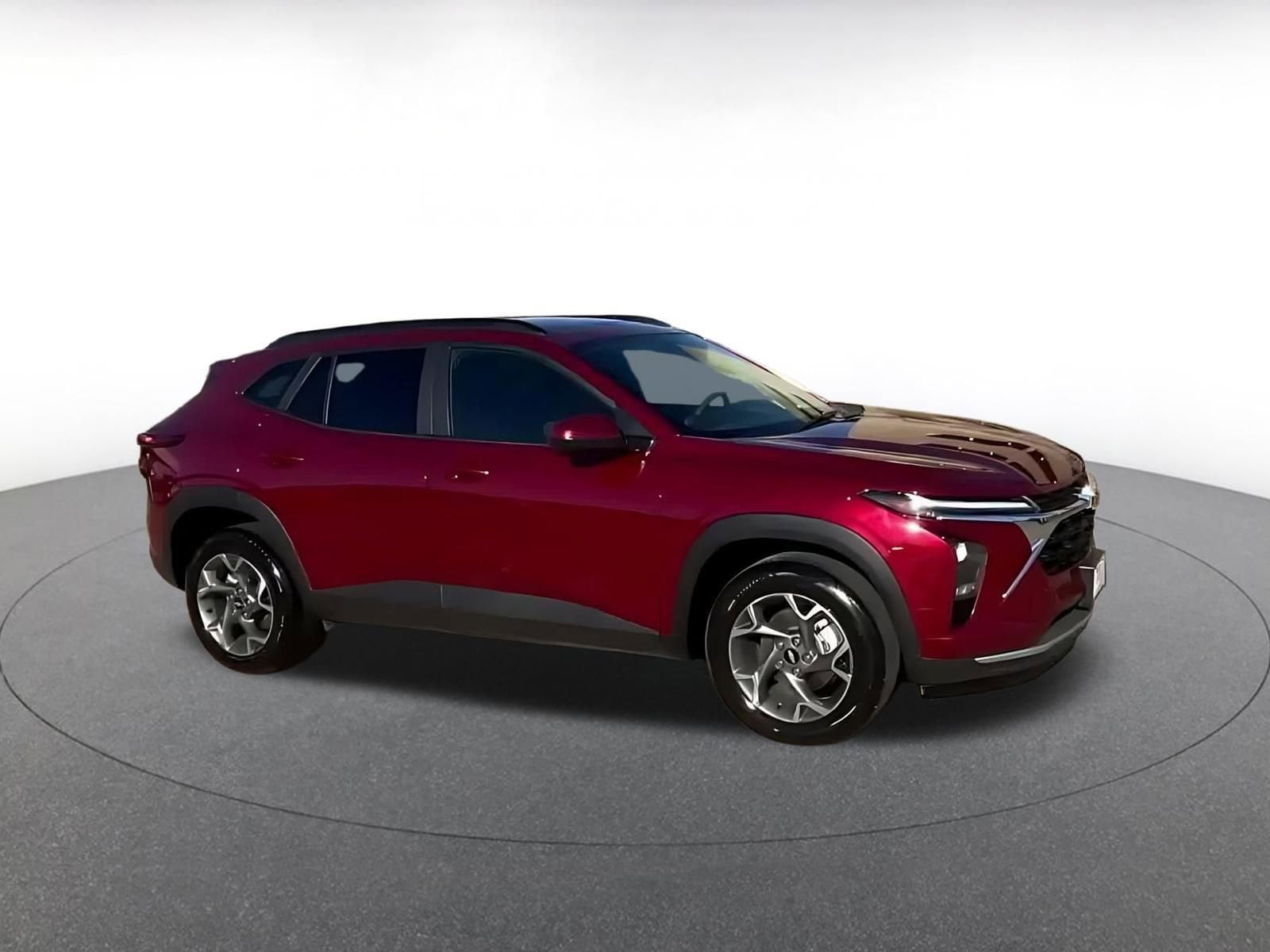 Thumbnail: 2025 Chevrolet Trax - 2