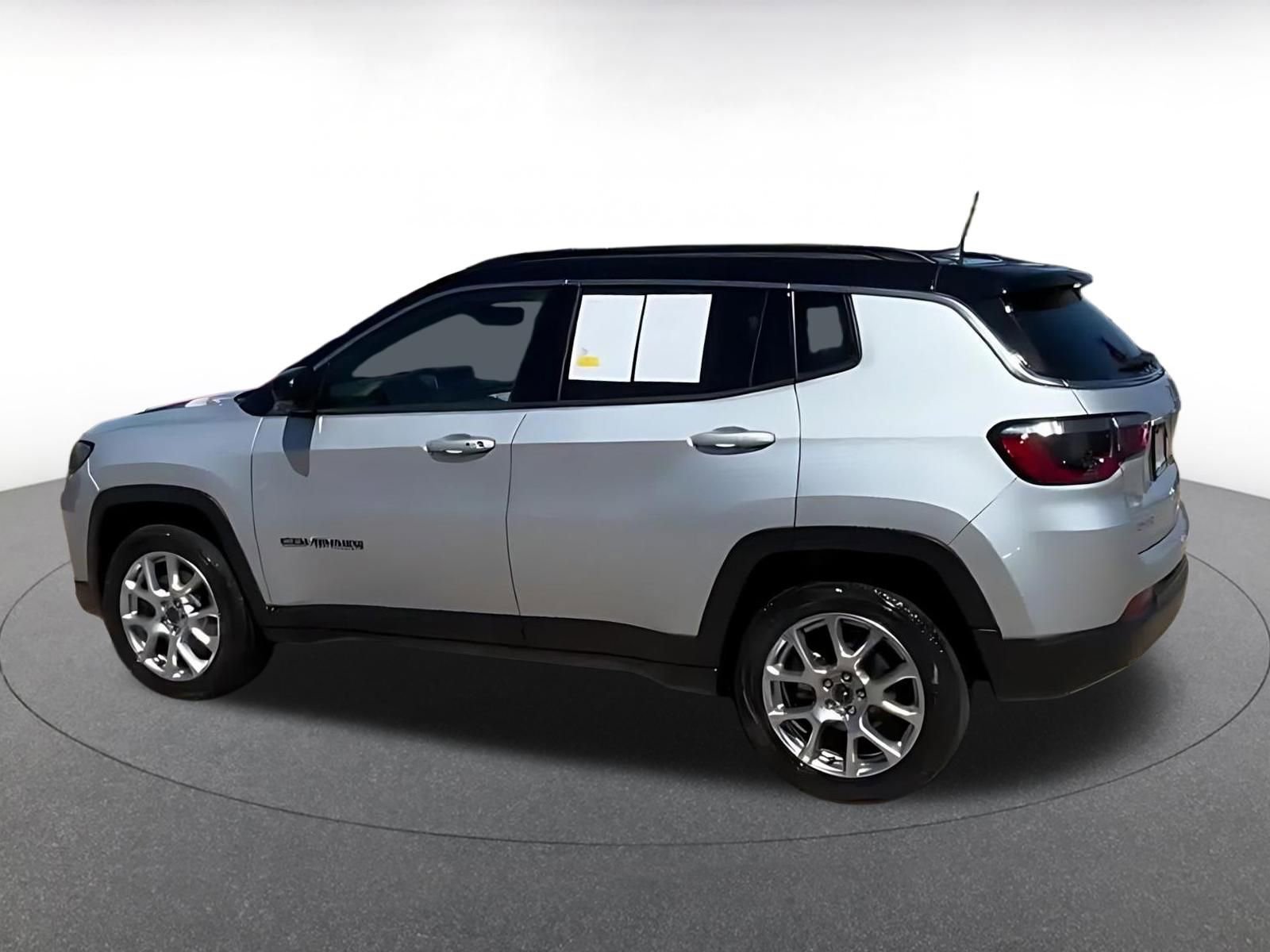 Thumbnail: 2025 Jeep Compass - 10