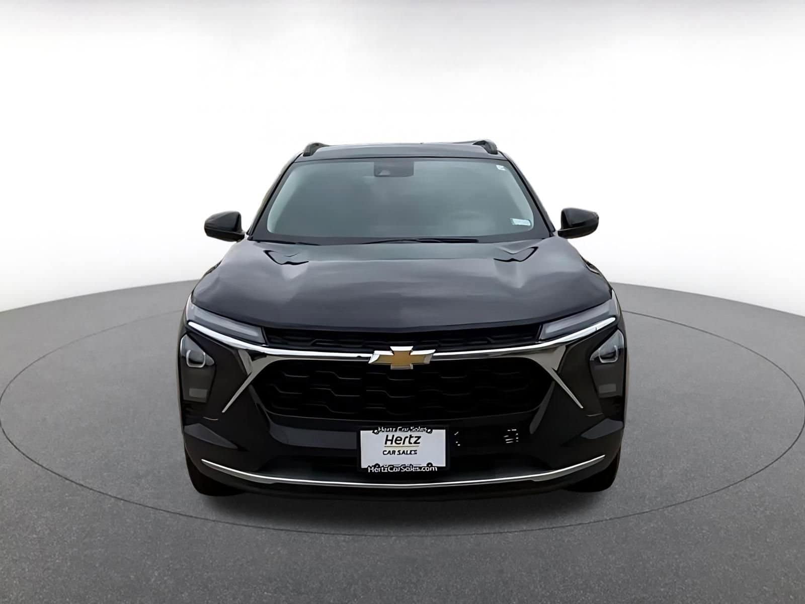 Thumbnail: 2025 Chevrolet Trax - 4