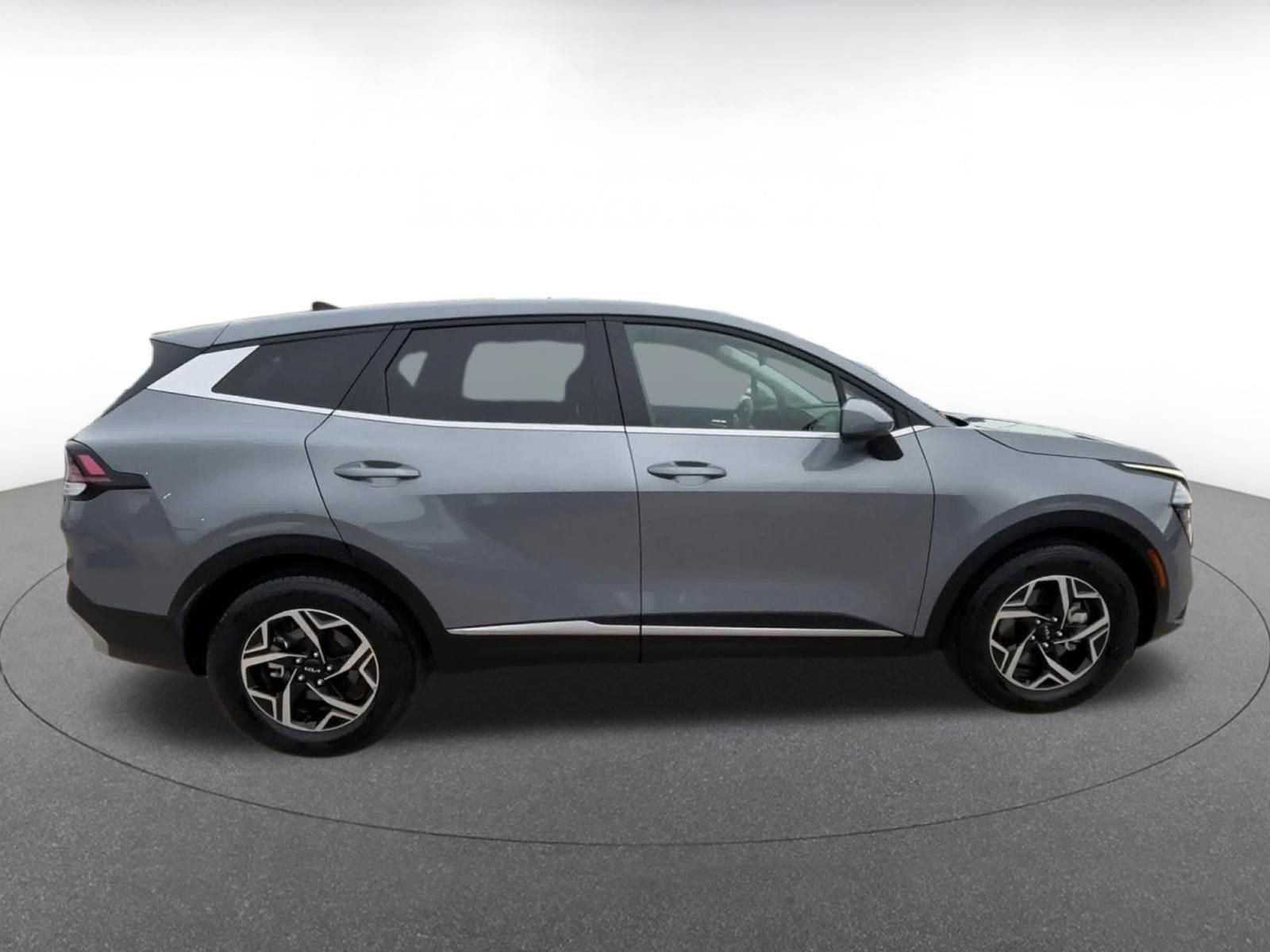 Thumbnail: 2025 Kia Sportage - 16