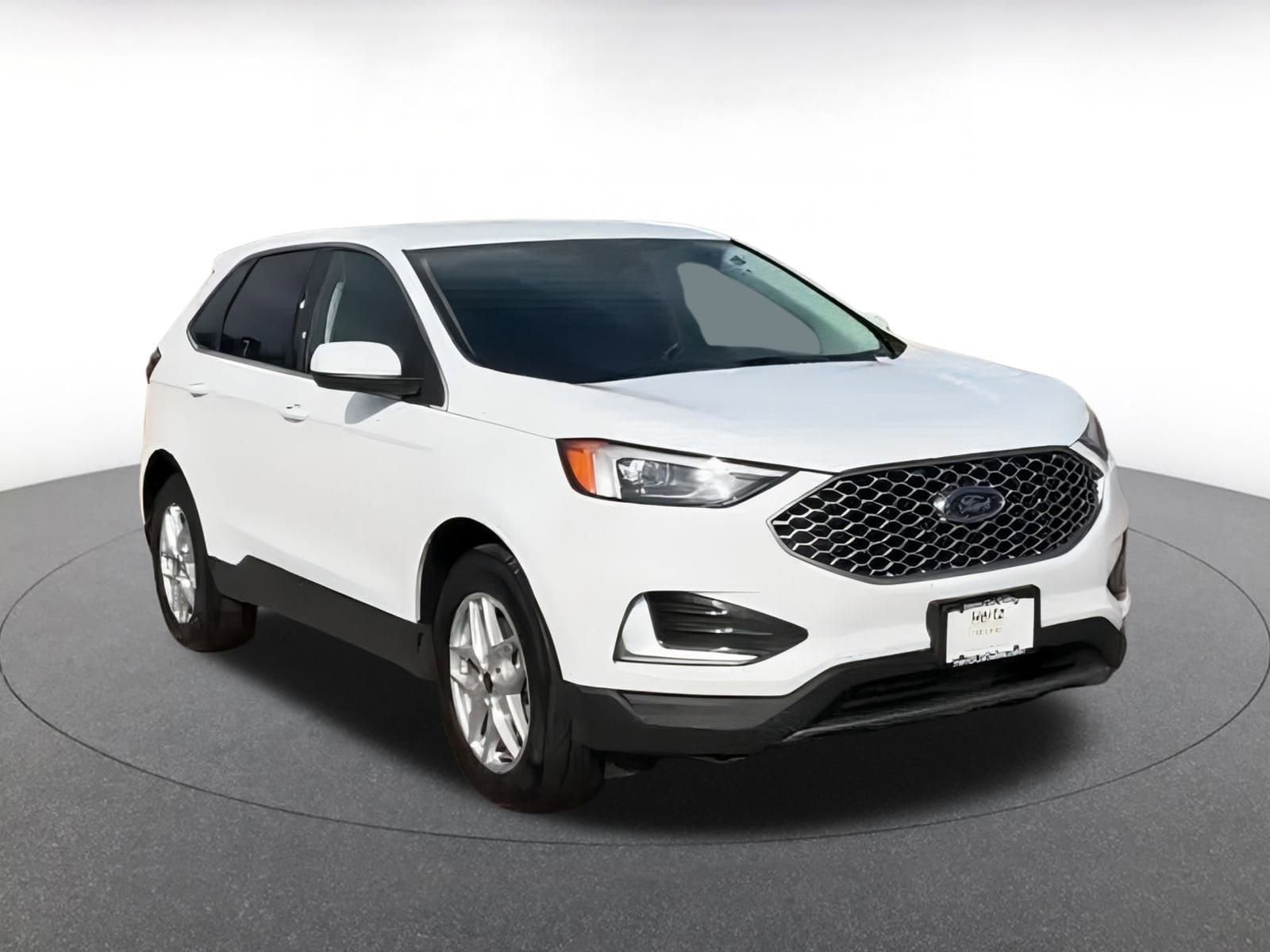Thumbnail: 2024 Ford Edge - 3