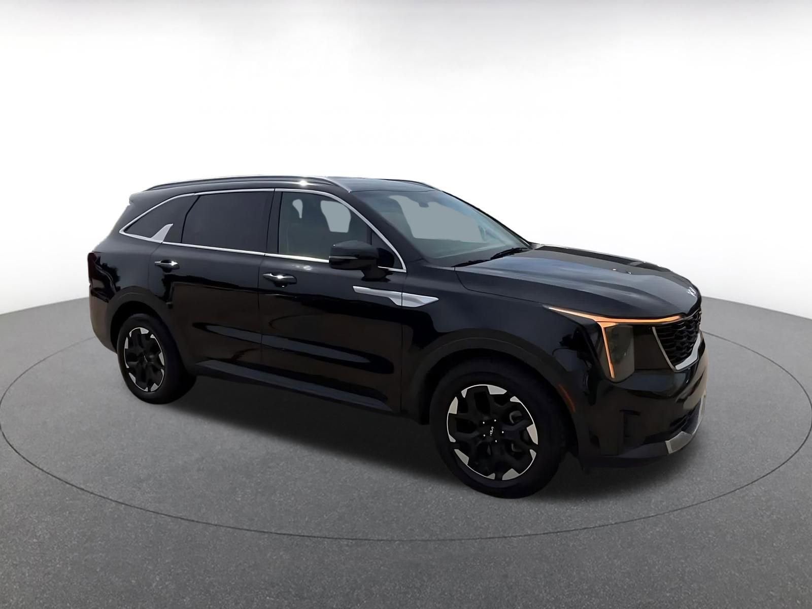 Thumbnail: 2024 Kia Sorento - 2