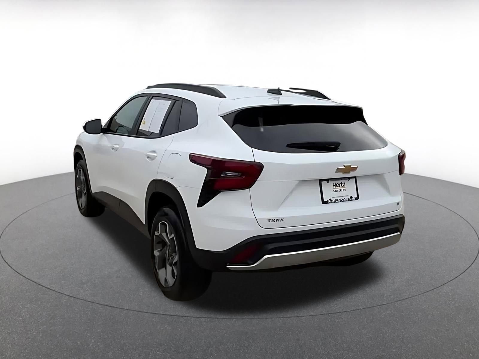 Thumbnail: 2025 Chevrolet Trax - 11