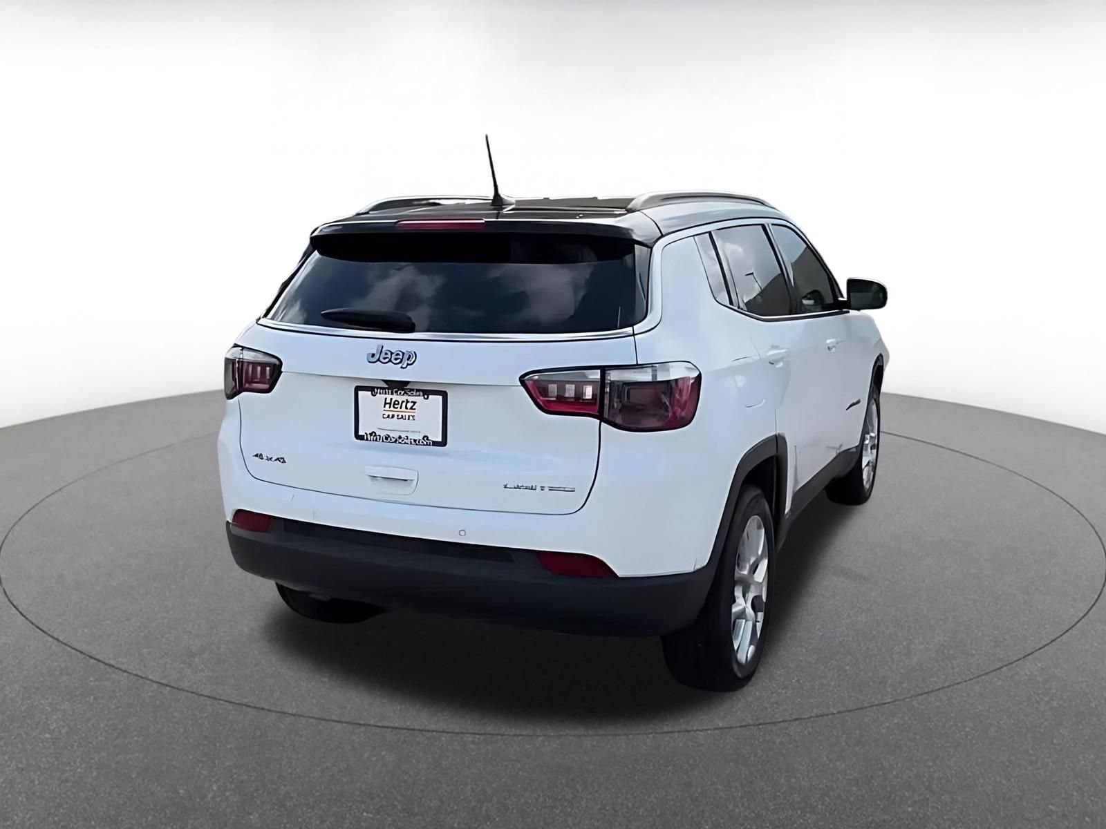 Thumbnail: 2025 Jeep Compass - 14