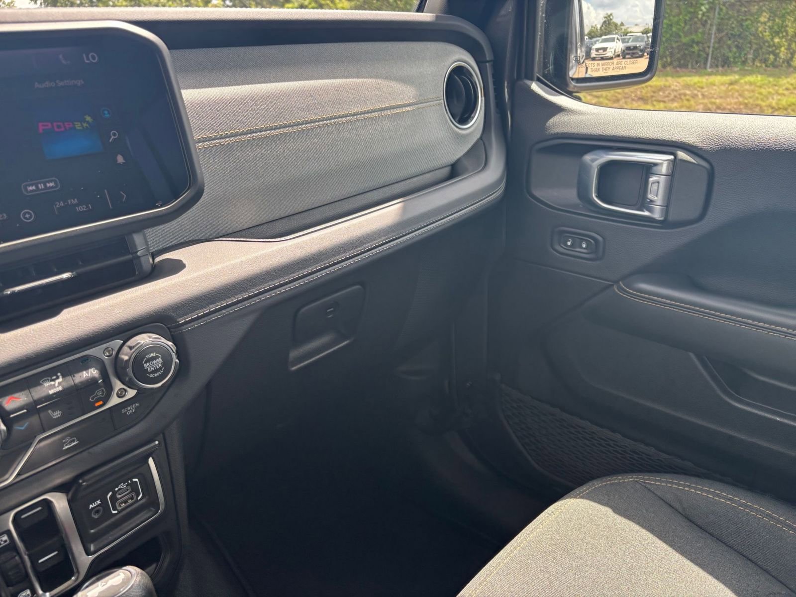 Thumbnail: 2025 Jeep Wrangler - 34