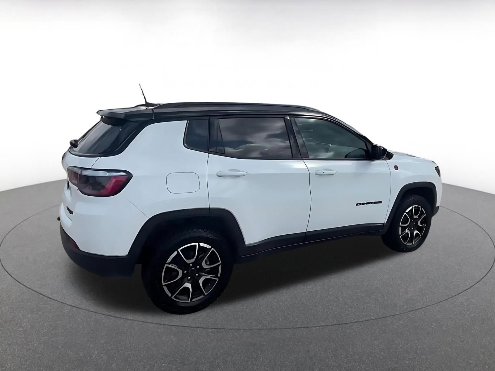 Thumbnail: 2025 Jeep Compass - 15